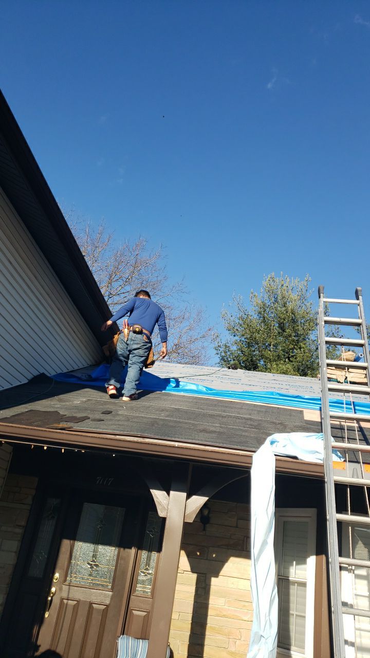 Springfield: CertainTeed Landmark Designer Shingles in Burnt Sienna by RM Banning, Inc.