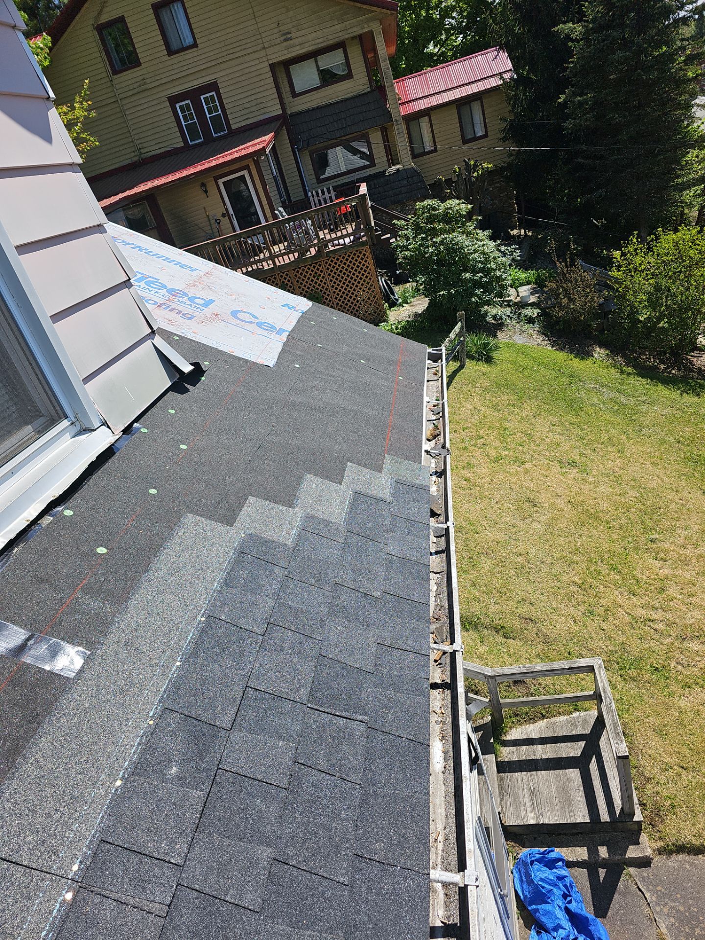 Roof Replacement Landmark PRO Charcoal Black by Winchester Roofing