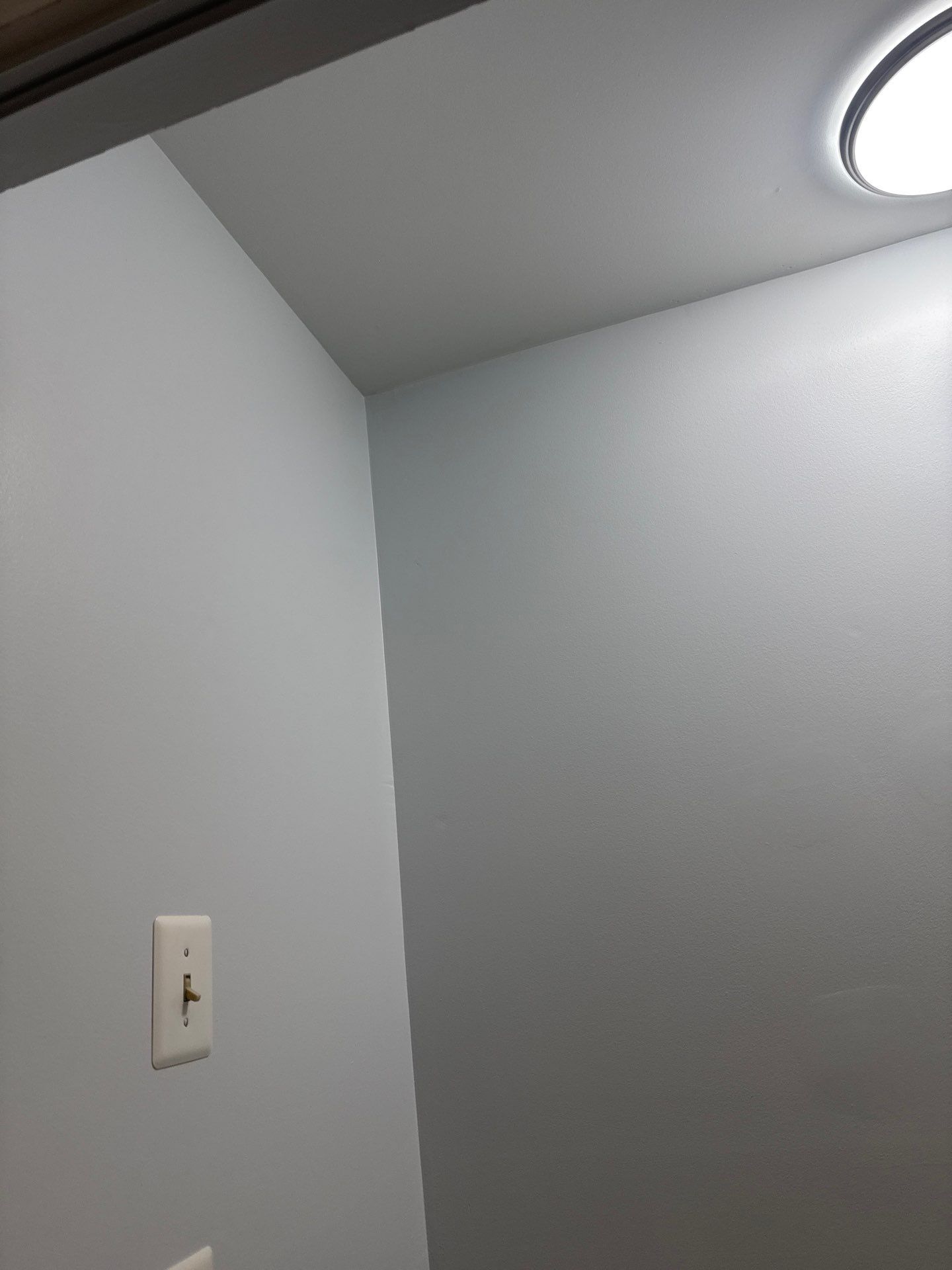 LAUNDRY AND HALLWAY REMODELING using Sherwin Williams  by La Bendicion Contruction Llc