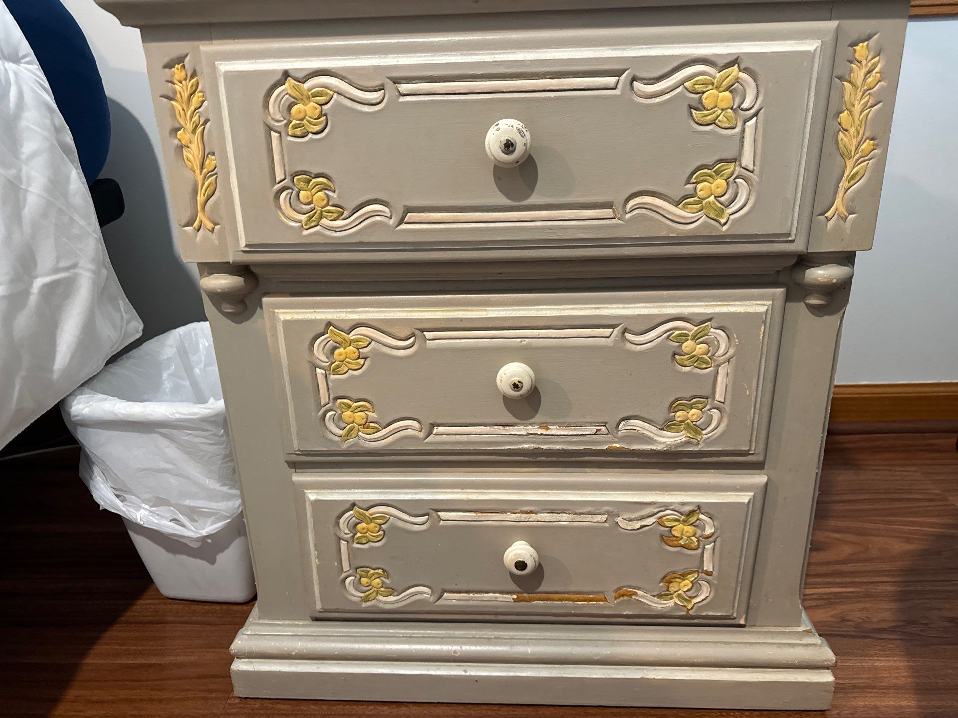 Repaint bedroom furniture, Pergola, and doors. Stain decking by Gordon Painting