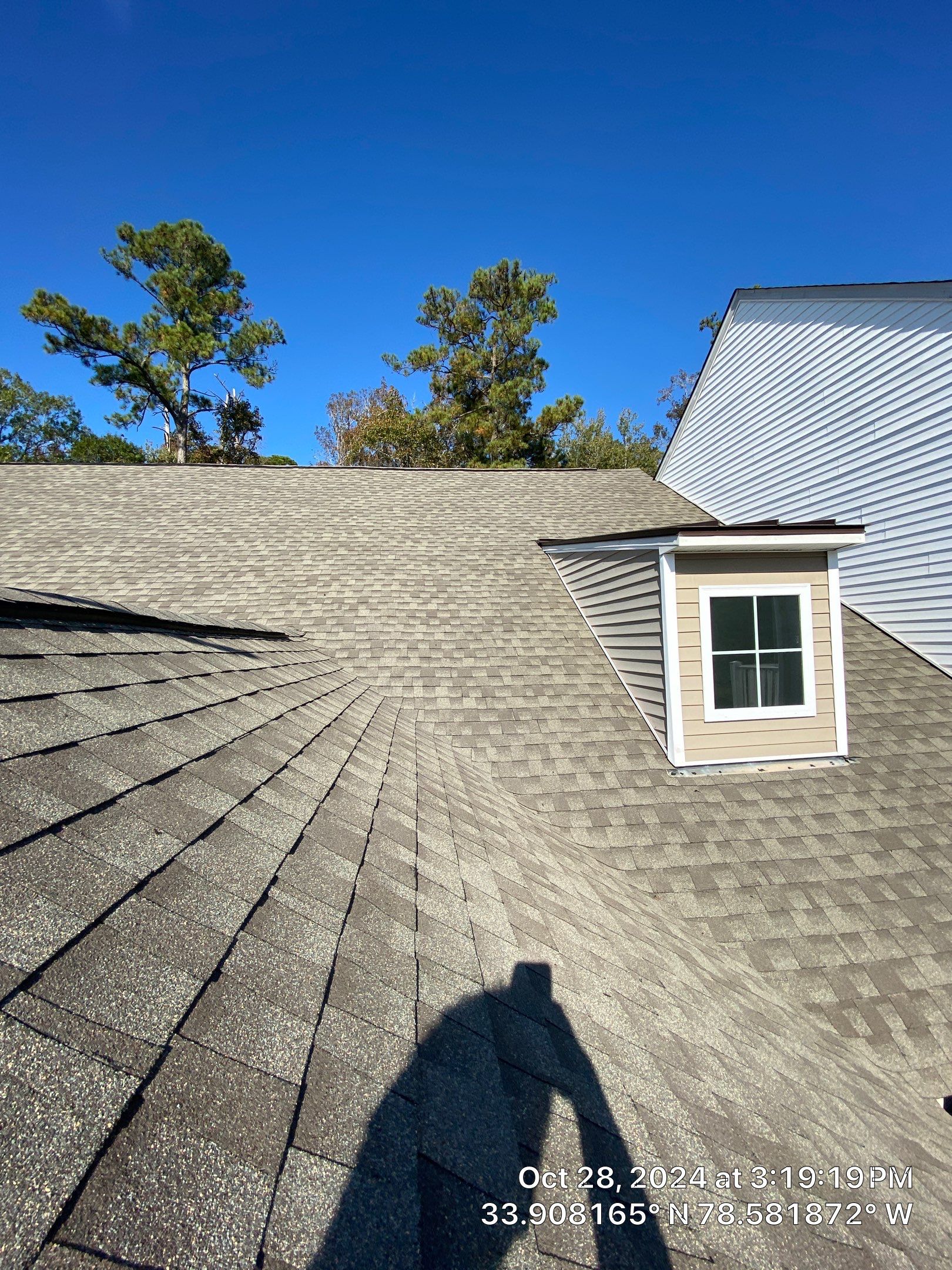 GAF HDZ - Weathered Wood by Linta Roofing Inc