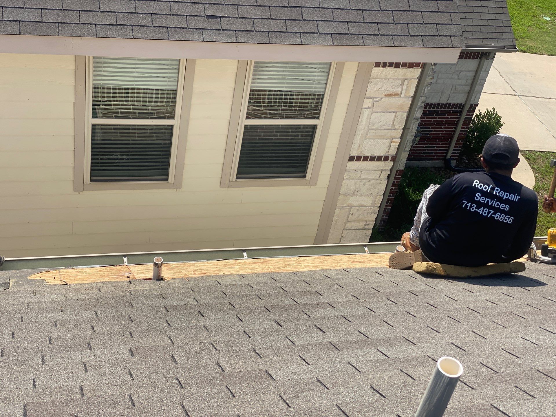Hail Damage using Owen's Corning Duration (Lifetime) Shingles by Roof Repair Company