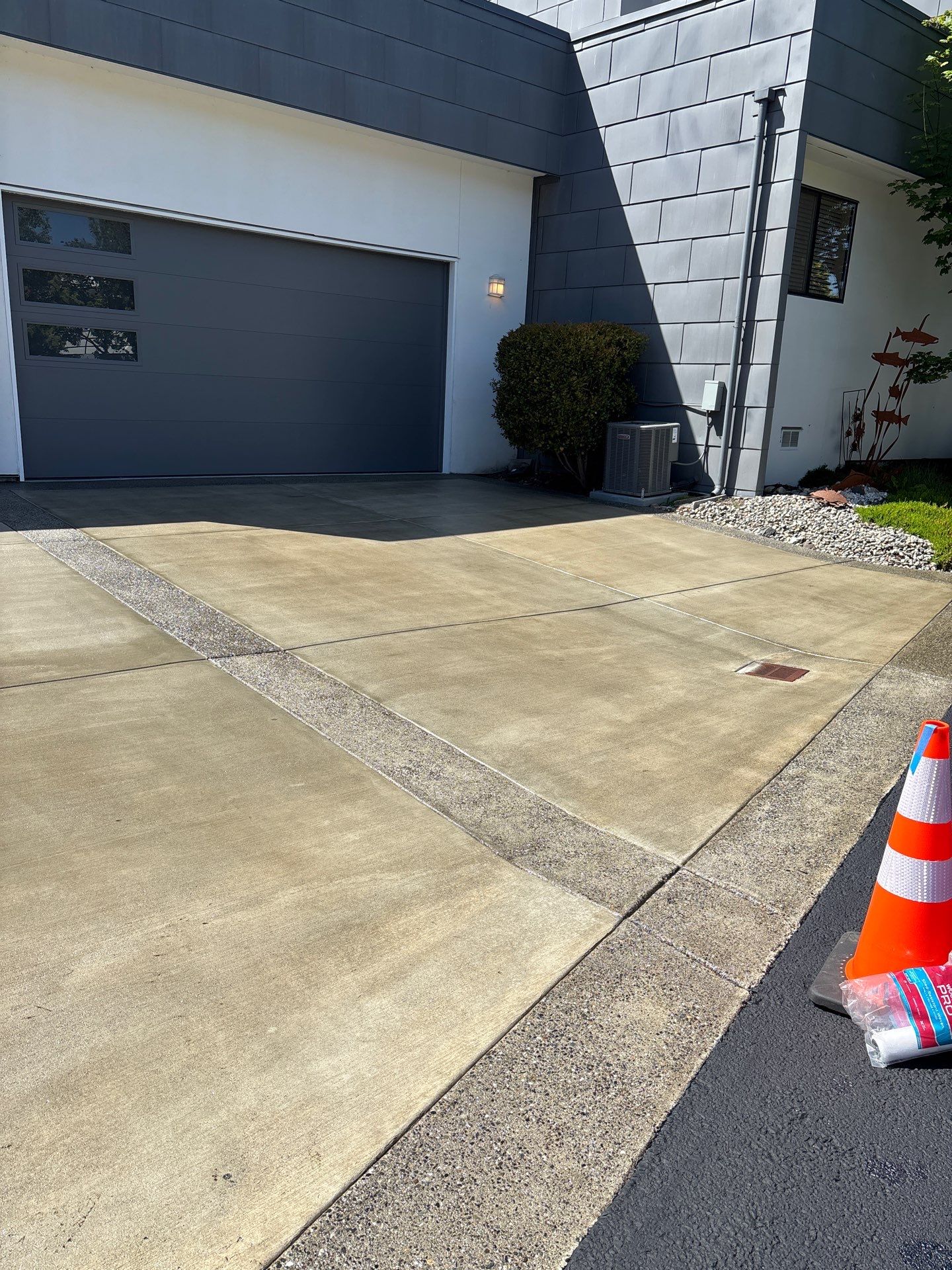Sealcoated Concrete & Asphalt Driveway | Everett  by Jireh Asphalt & Concrete Inc 