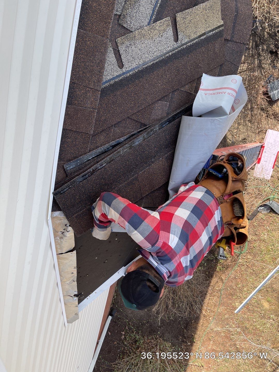 Residential Roofing Installation using Owens Corning Oakridge Roofing System by Undersun Roofing 
