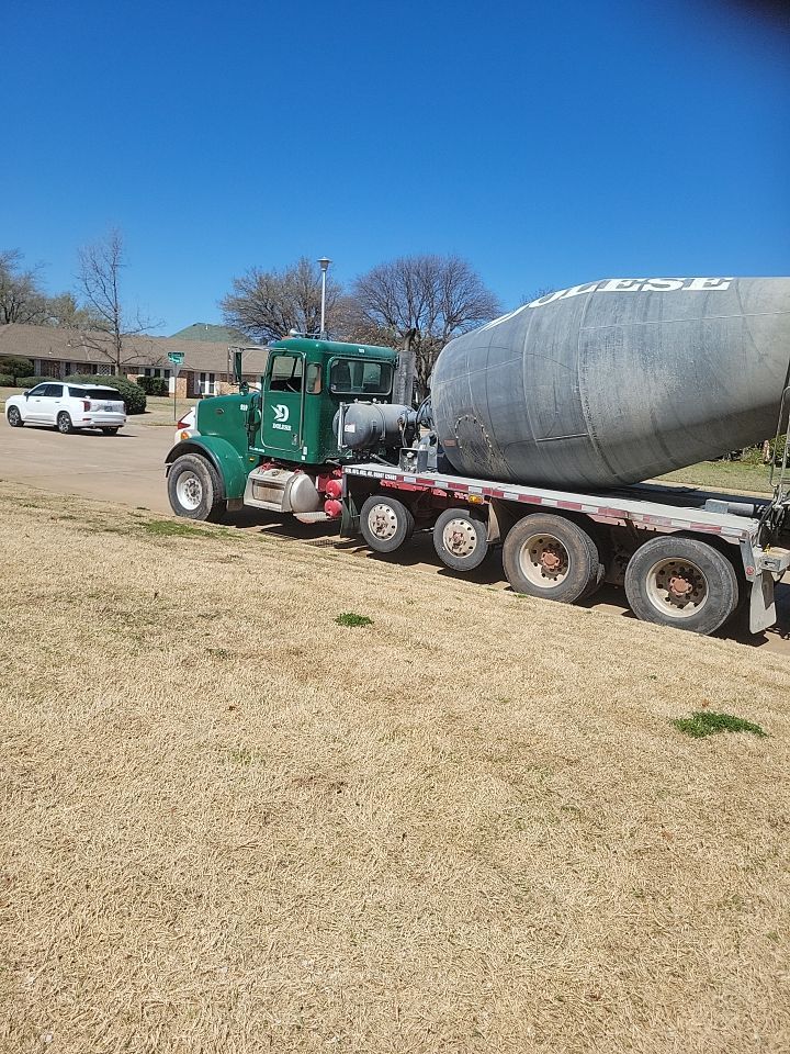 Concrete sidewalk using Concrete by Clays Services Inc