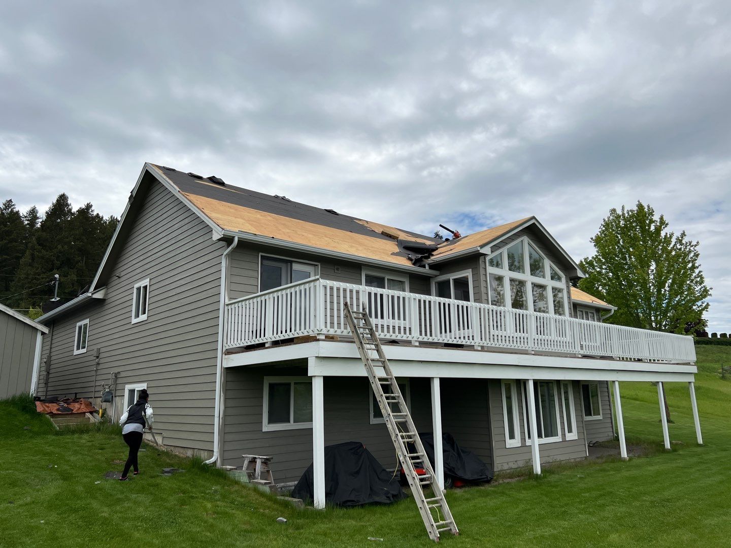 GAF Timberline HDZ - Charcoal by Montana Roofing Solutions