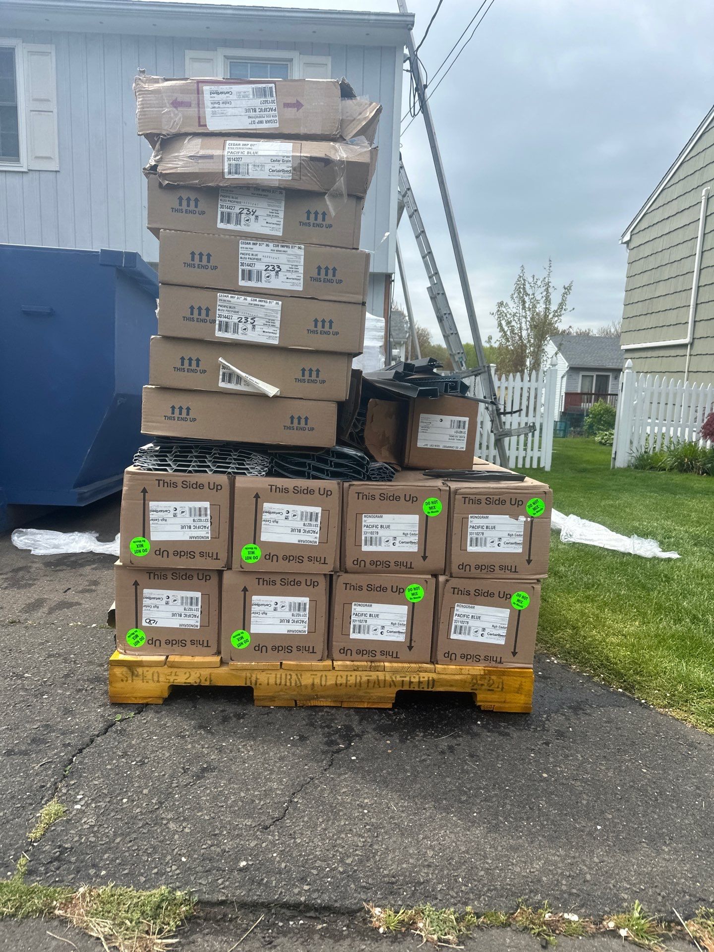 Siding Installation using Certainteed Cedar Impressions Straight Edge Perfection Shingles - D7 - Pacific Blue by A Plus Exterior