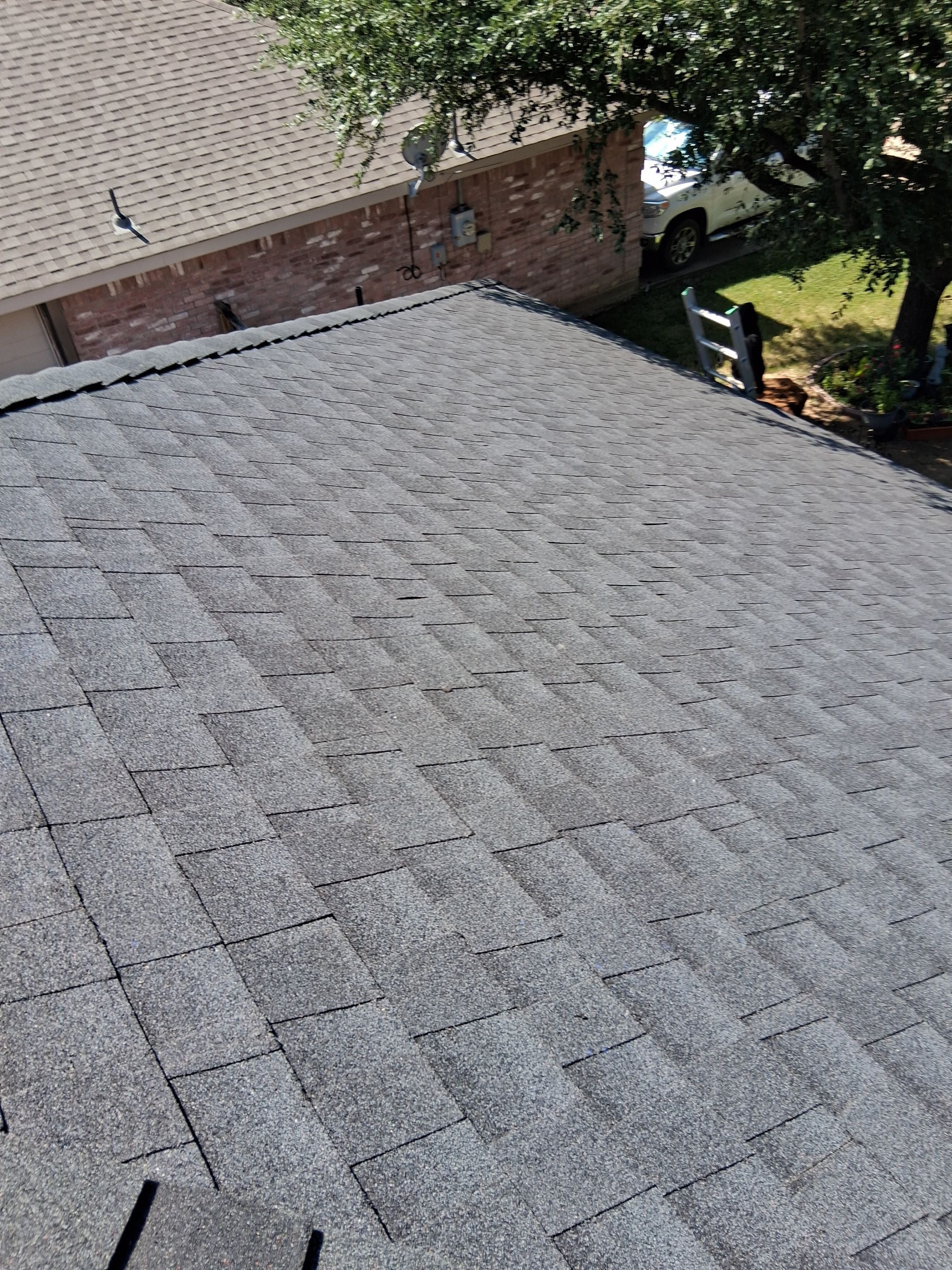 GAF Natural Shadow Charcoal  by Top Sun Roofing