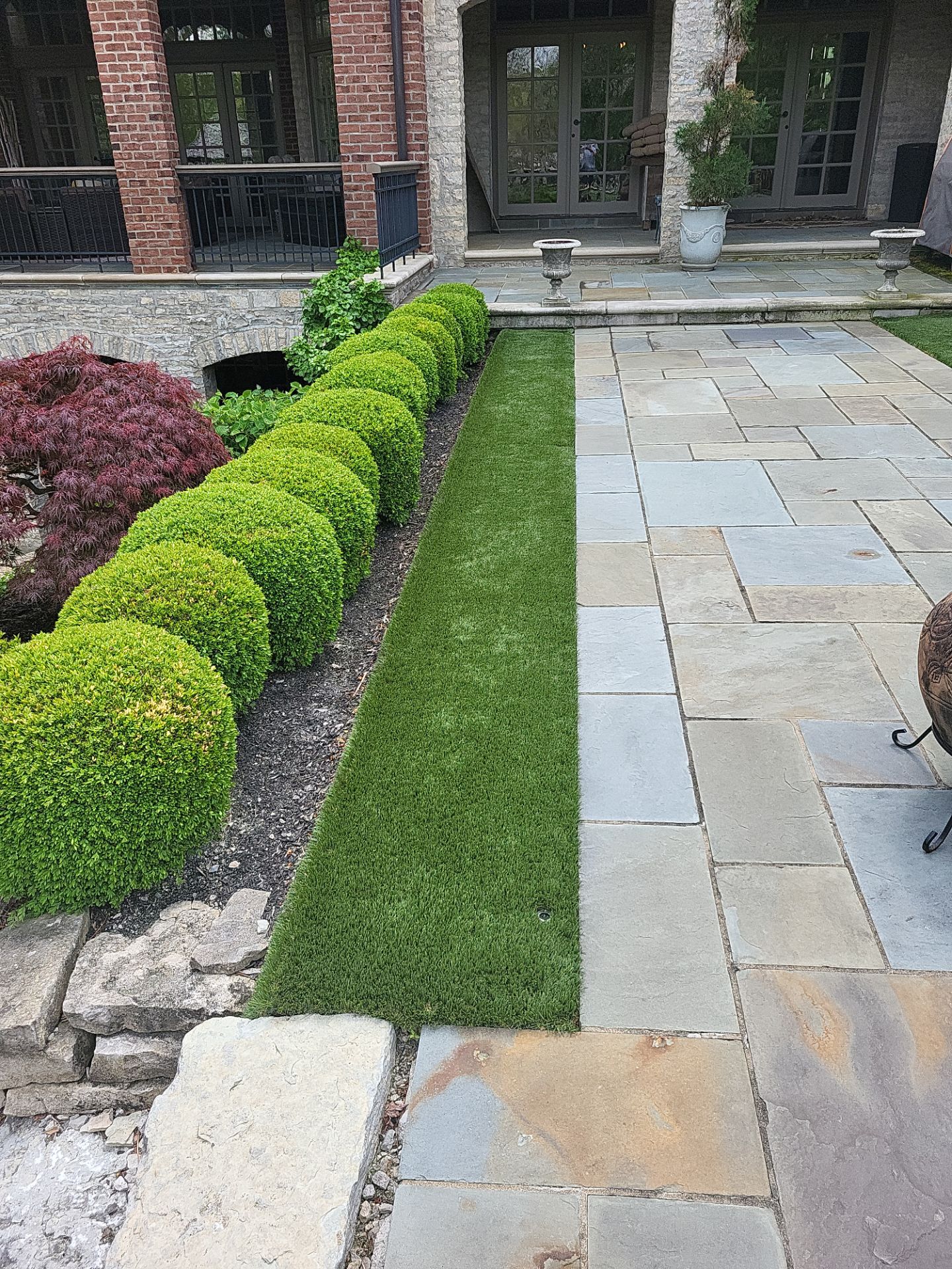 Muirfield Village backyard by Southwest Greens Midwest