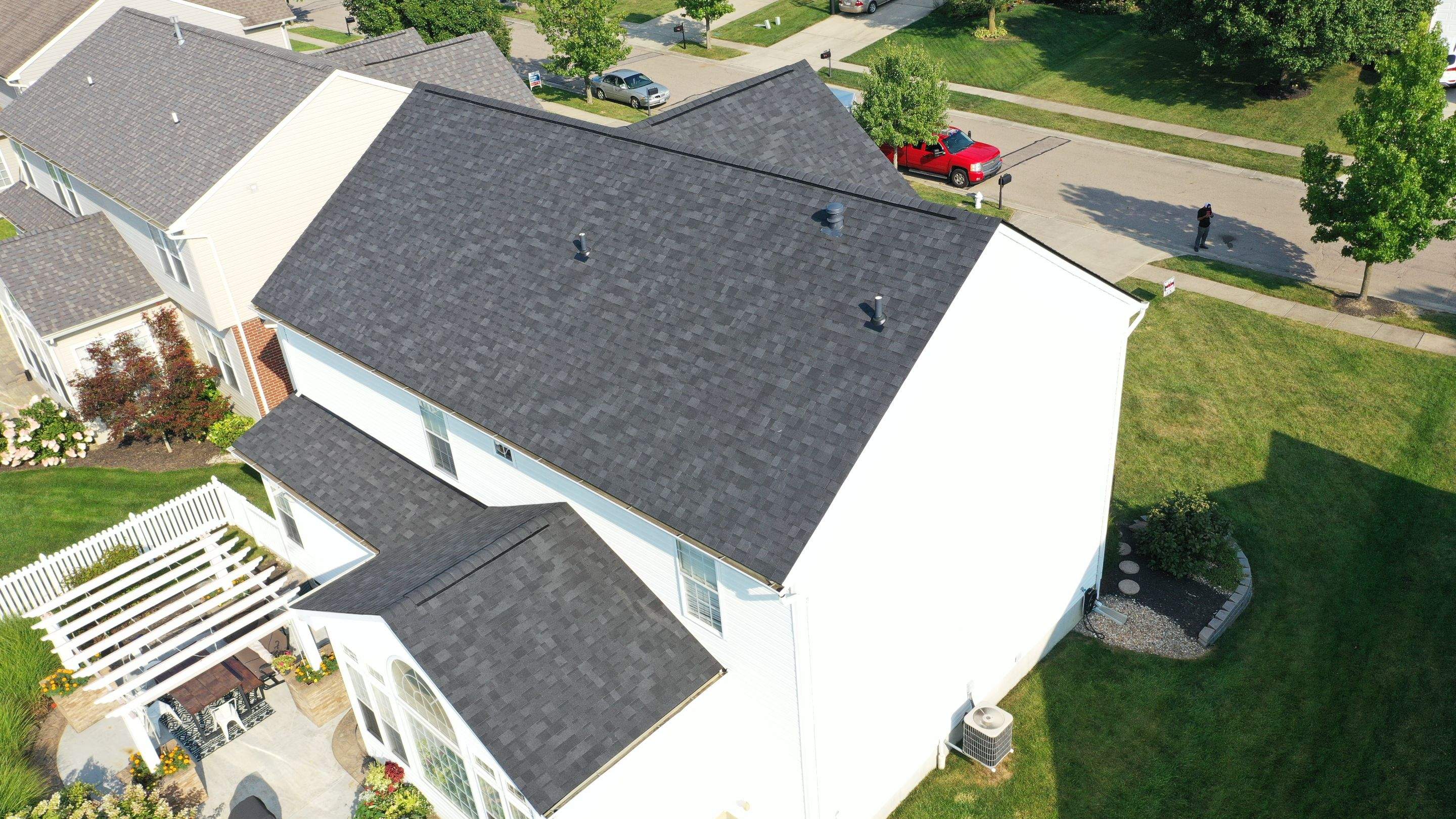 roof replacement using Onyx Black Durations by WIW Enterprises Inc