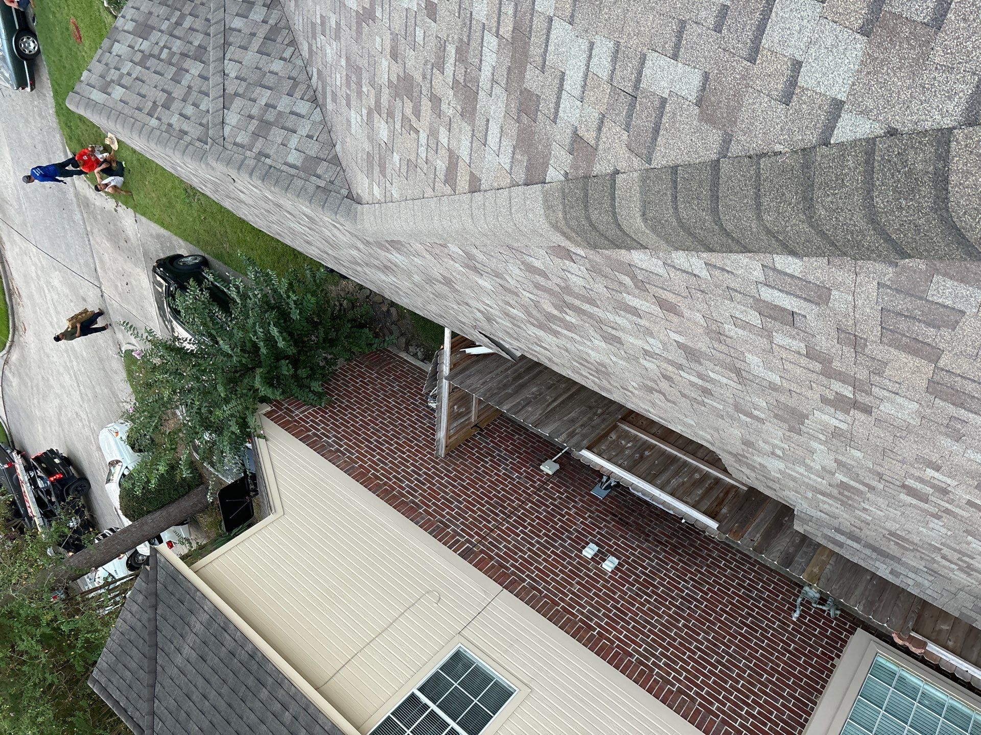 Residential Roofing Installation using Owen's Corning Duration (Lifetime) Shingles by Roof Repair Company