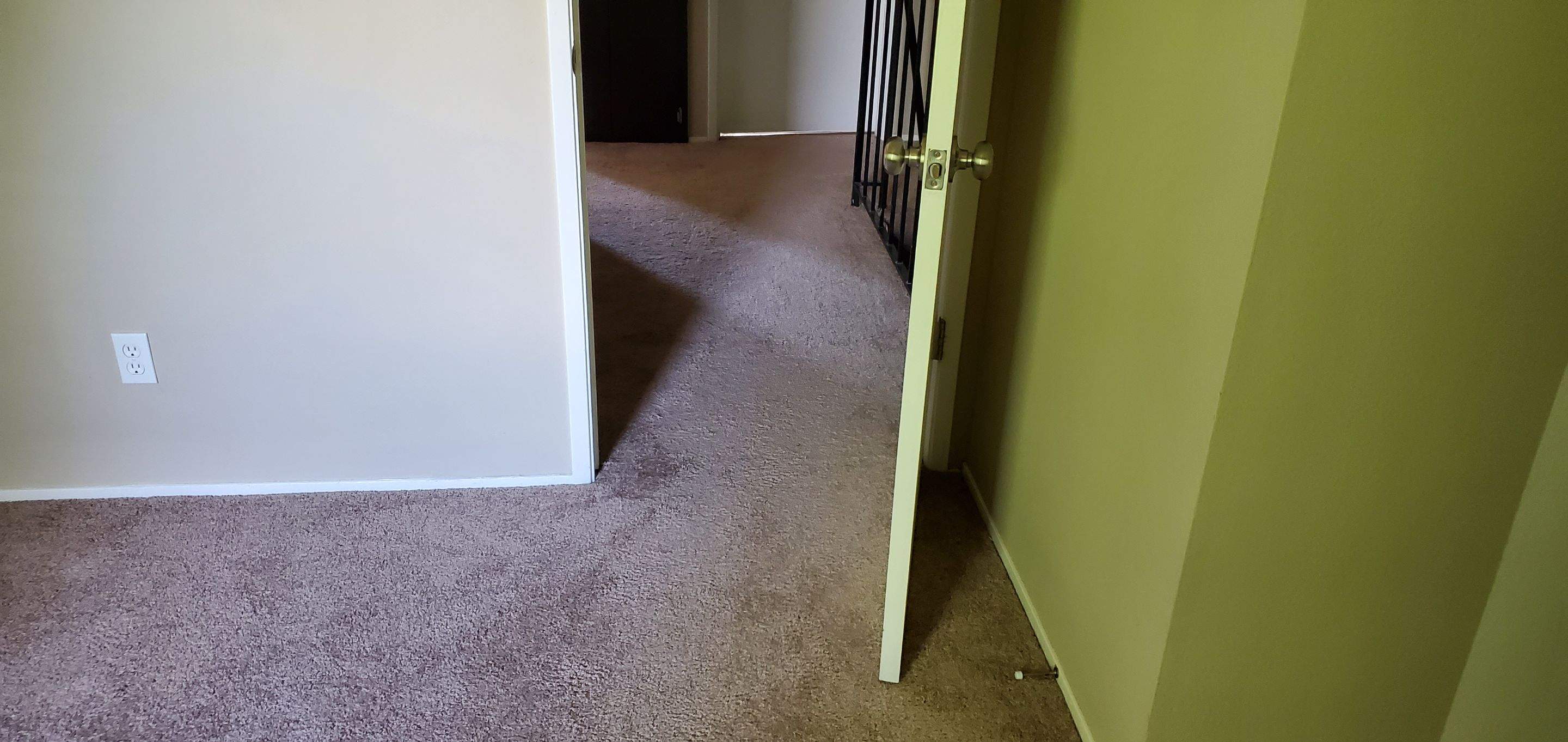 Re-stretching Townhouse Carpeting by Ardent Carpet Restore LLC