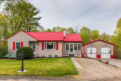 Metal Roof-scarlet red