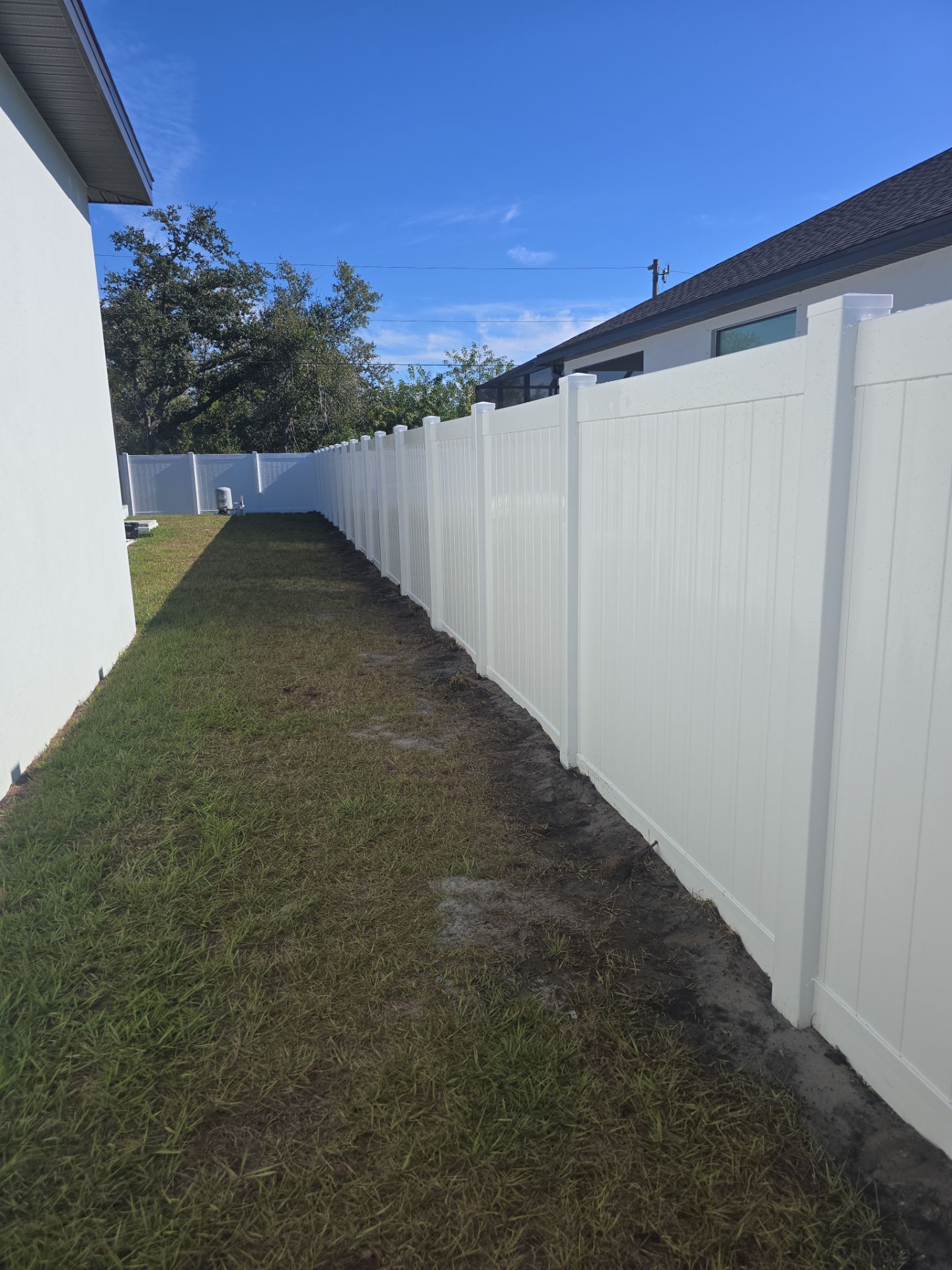 Vinyl Fence Install in Port Charlotte by True Fence LLC