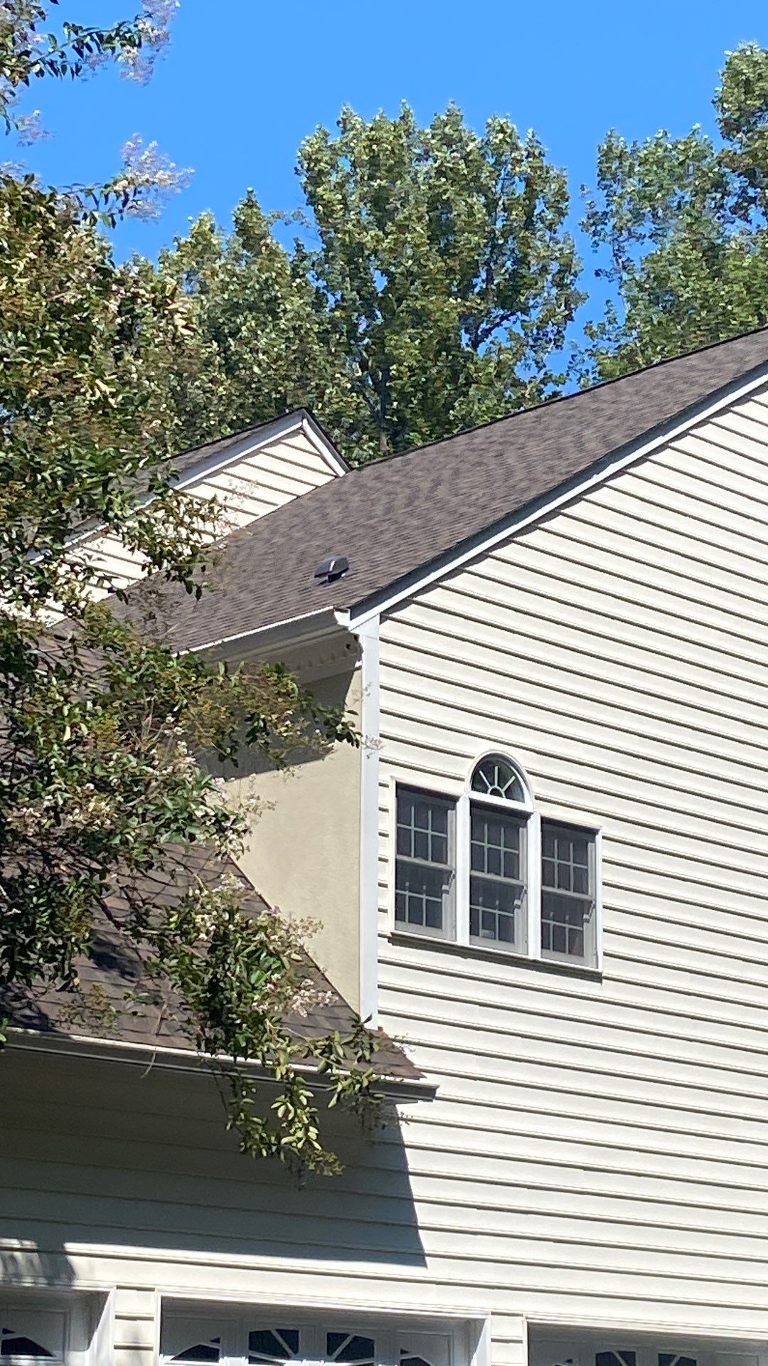 Fairfax station: Residential Roof with CertainTeed Landmark Pro in Max Def Shenandoah  by RM Banning, Inc.