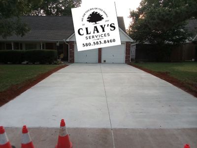 Concrete Driveway using Concrete 