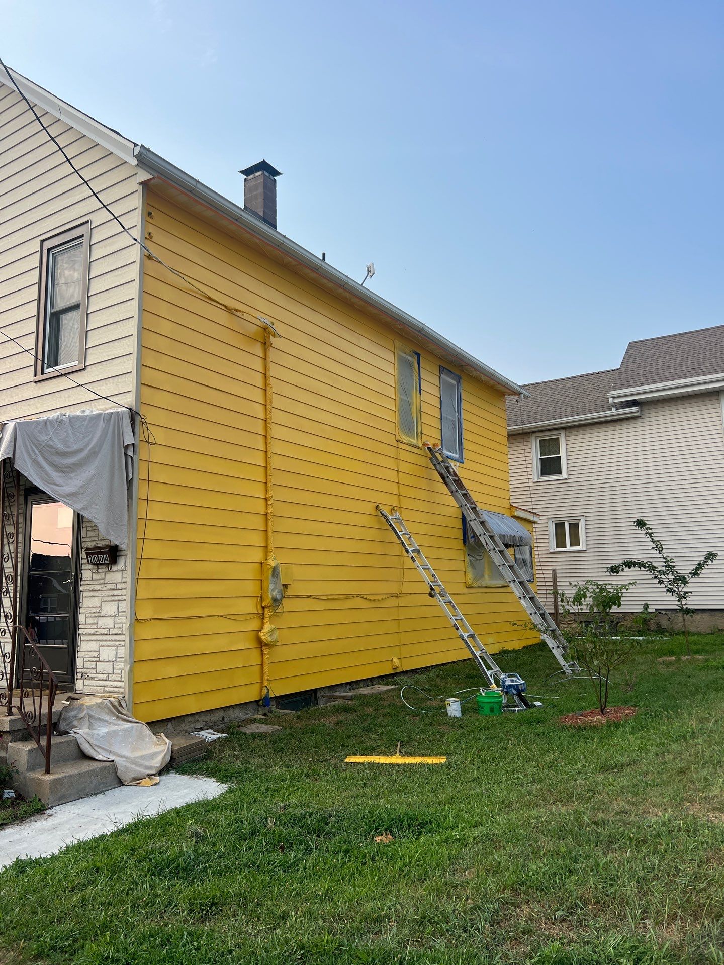 Brightening the exterior of this home with a fresh coat !! by Grandview Painting