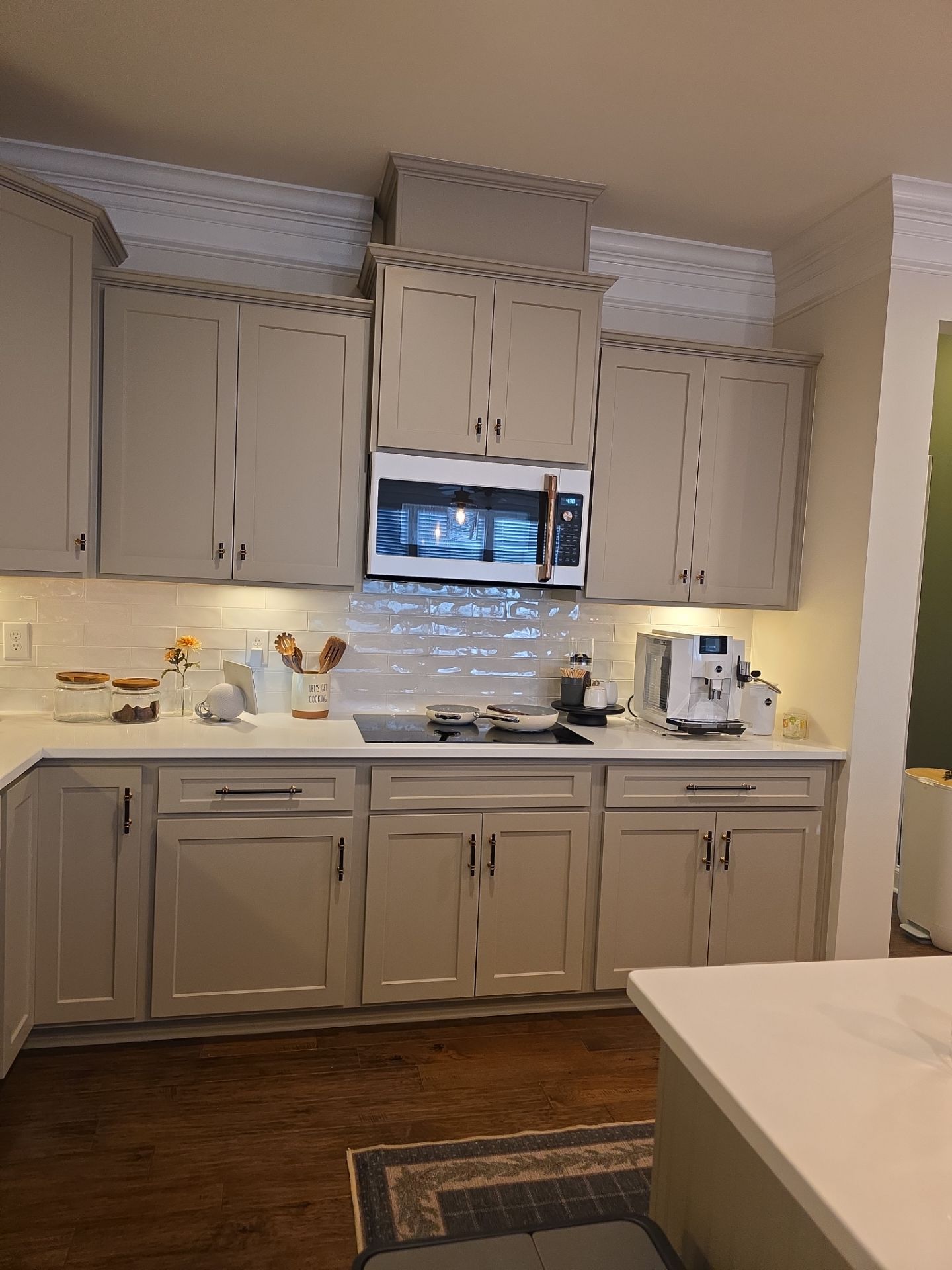 From Dated to Dazzling: A Bright Kitchen Transformation in Holly Springs by Elite Remodeling and Design LLC