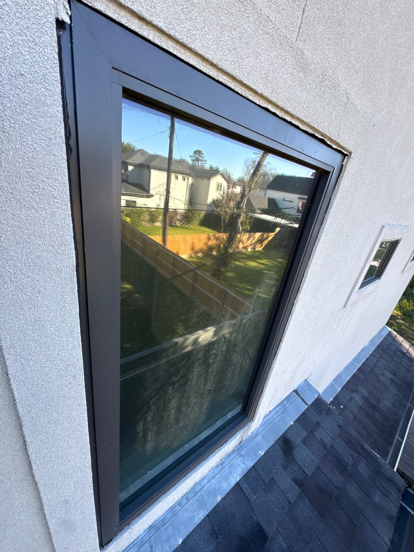 3 story Window Leak, 3 story Roof Leak by Associates Roofing Unlimited