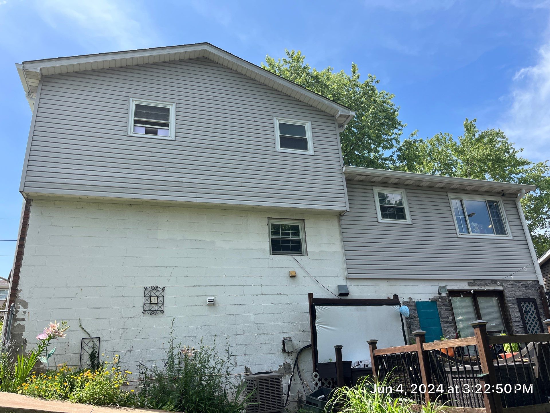 Siding Installation using Mastic Plygem Carvedwood by Fahey Roofing + Contracting