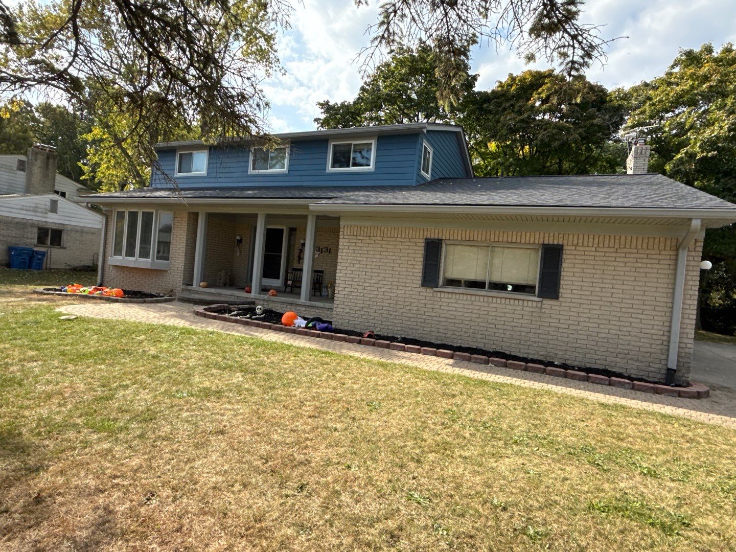 Siding Replacement using Ascend Laguna Blue by 180 Contractors