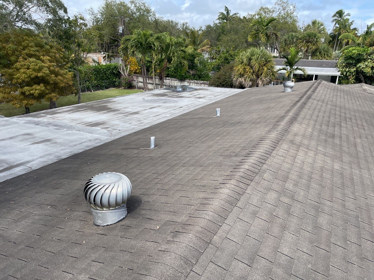 Metal Roof - Galvalume Regal White by Istueta Roofing