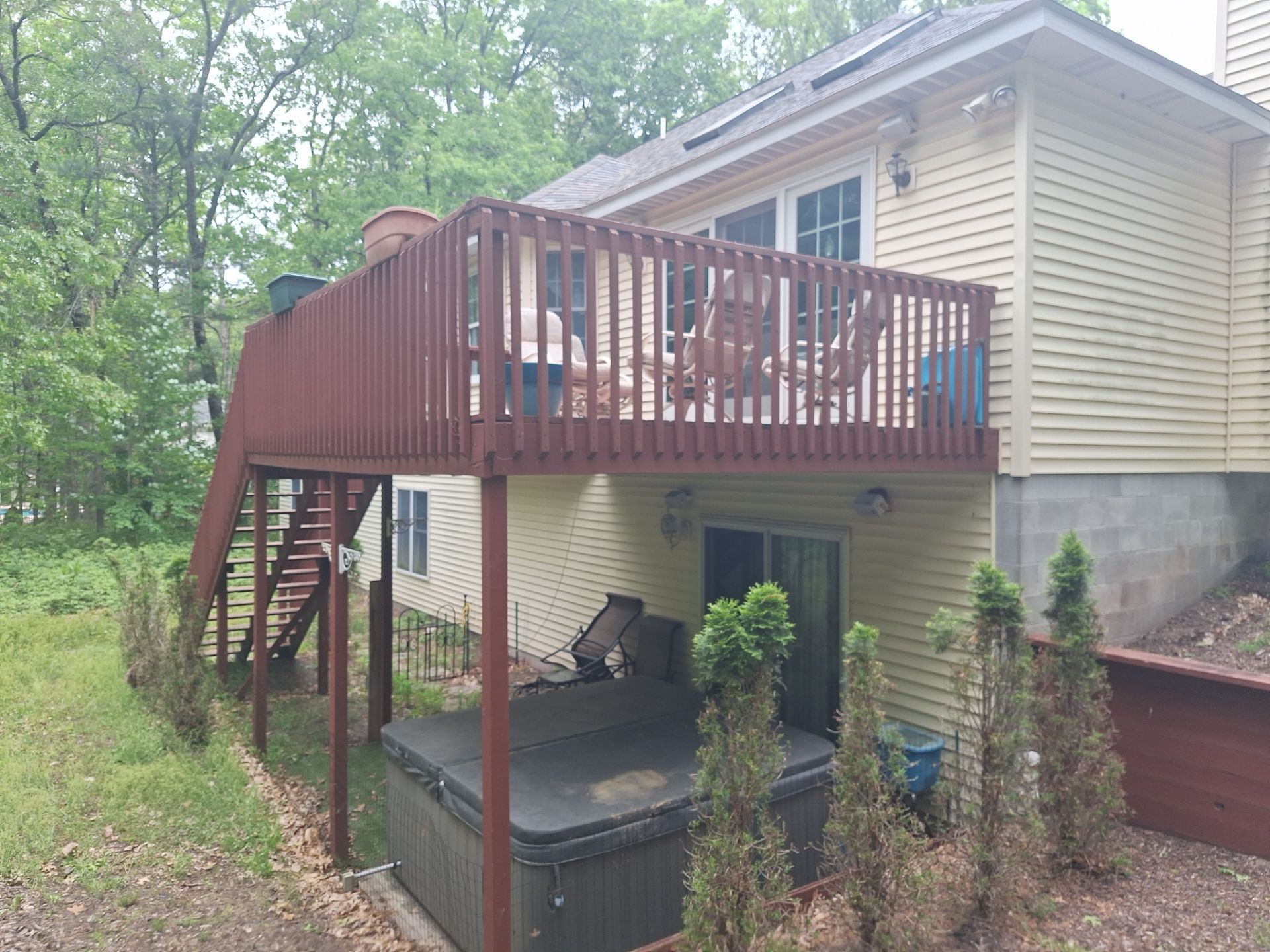Deck color match and Re-stain!  by Gordon Painting