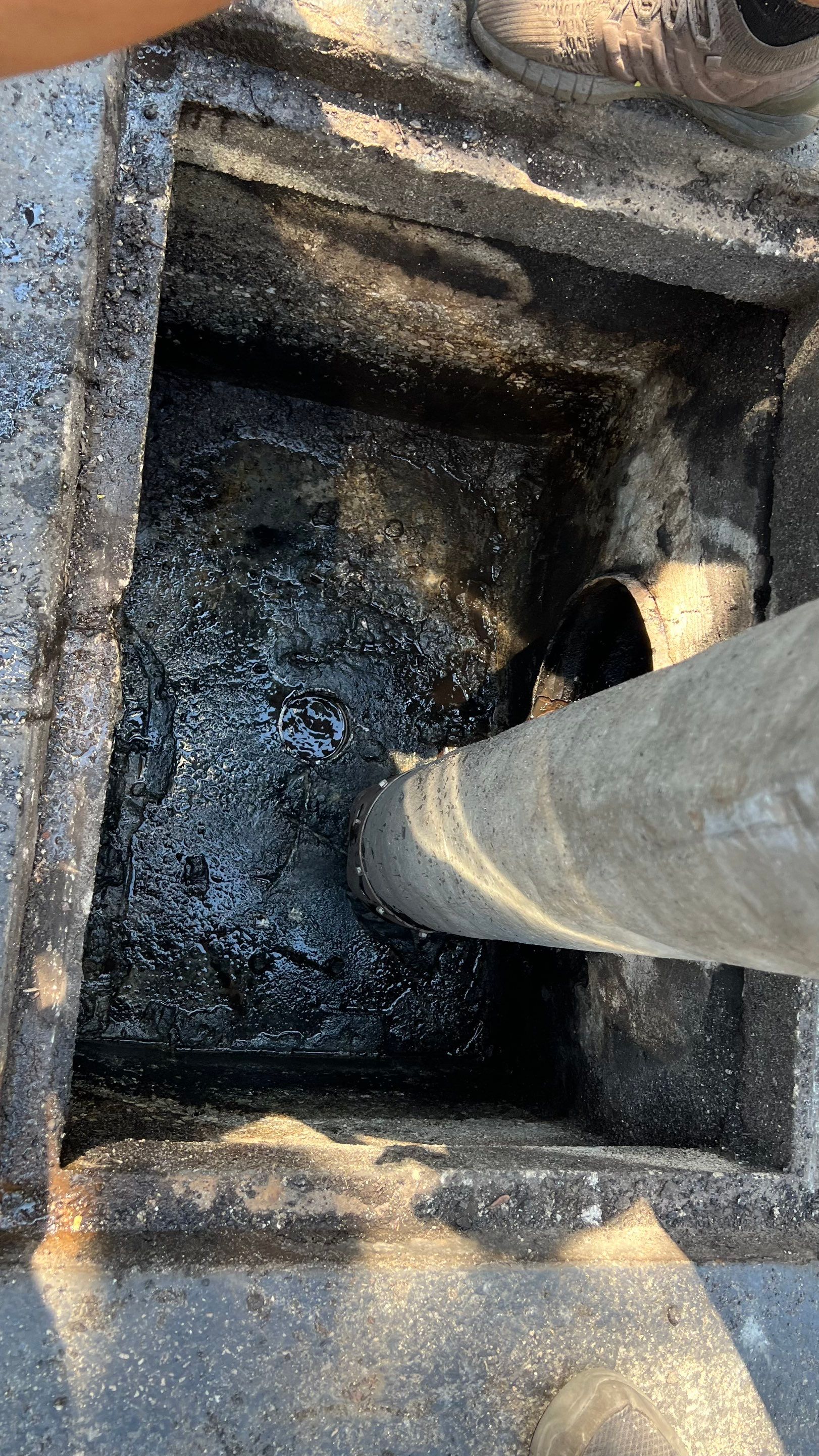 Apartment Complex Storm Water System Cleaning and Maintenance by APS Power & Water
