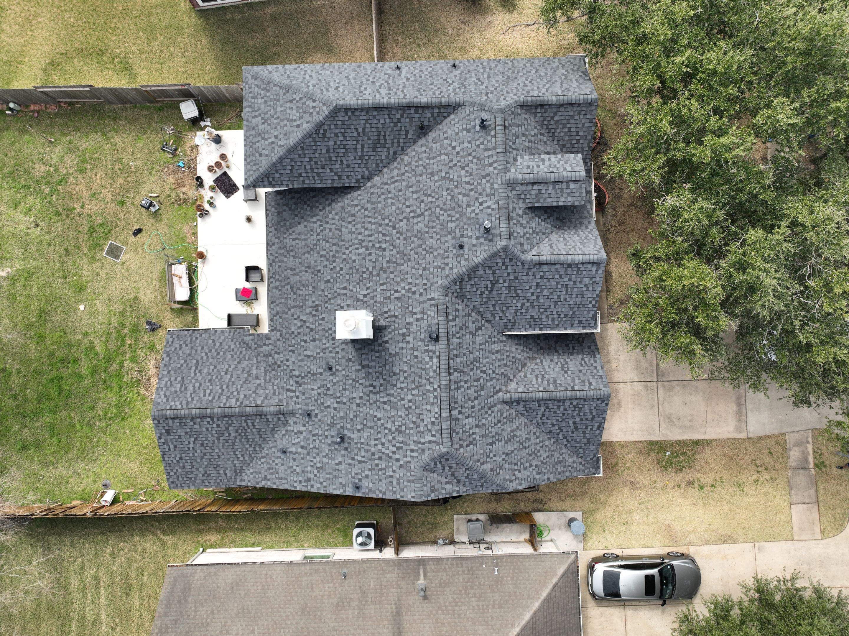 SureStart PLUS 4-STAR Warranty Fully covers materials, labor, tear-off and disposal expenses in years 1-50. by Roof Concepts Construction