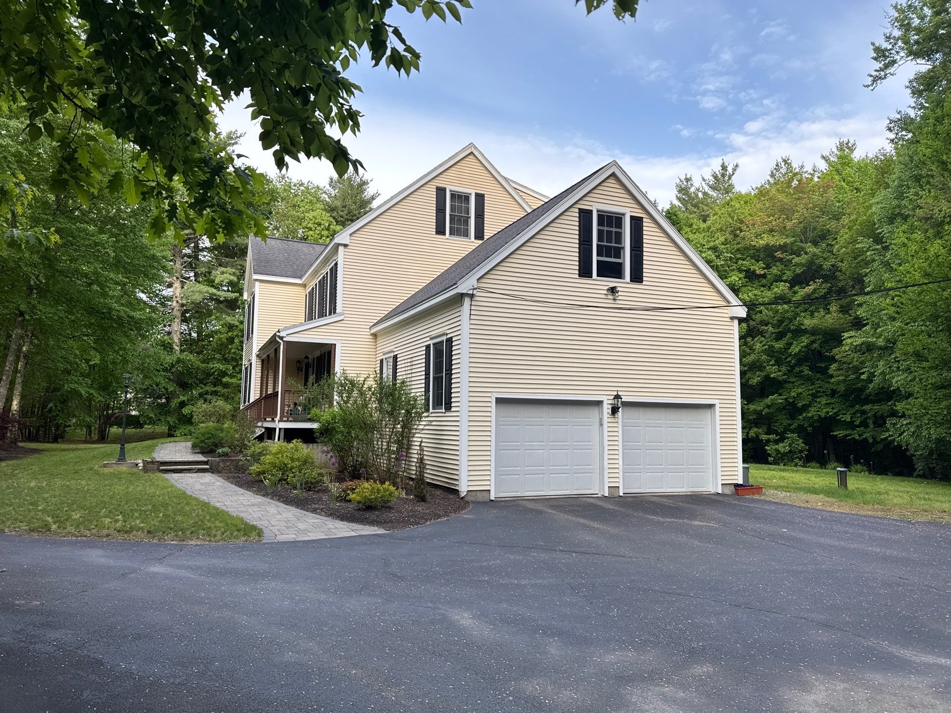Complete Asphalt Shingle Roof Replacement for Brentwood NH Residence by Compass exteriors