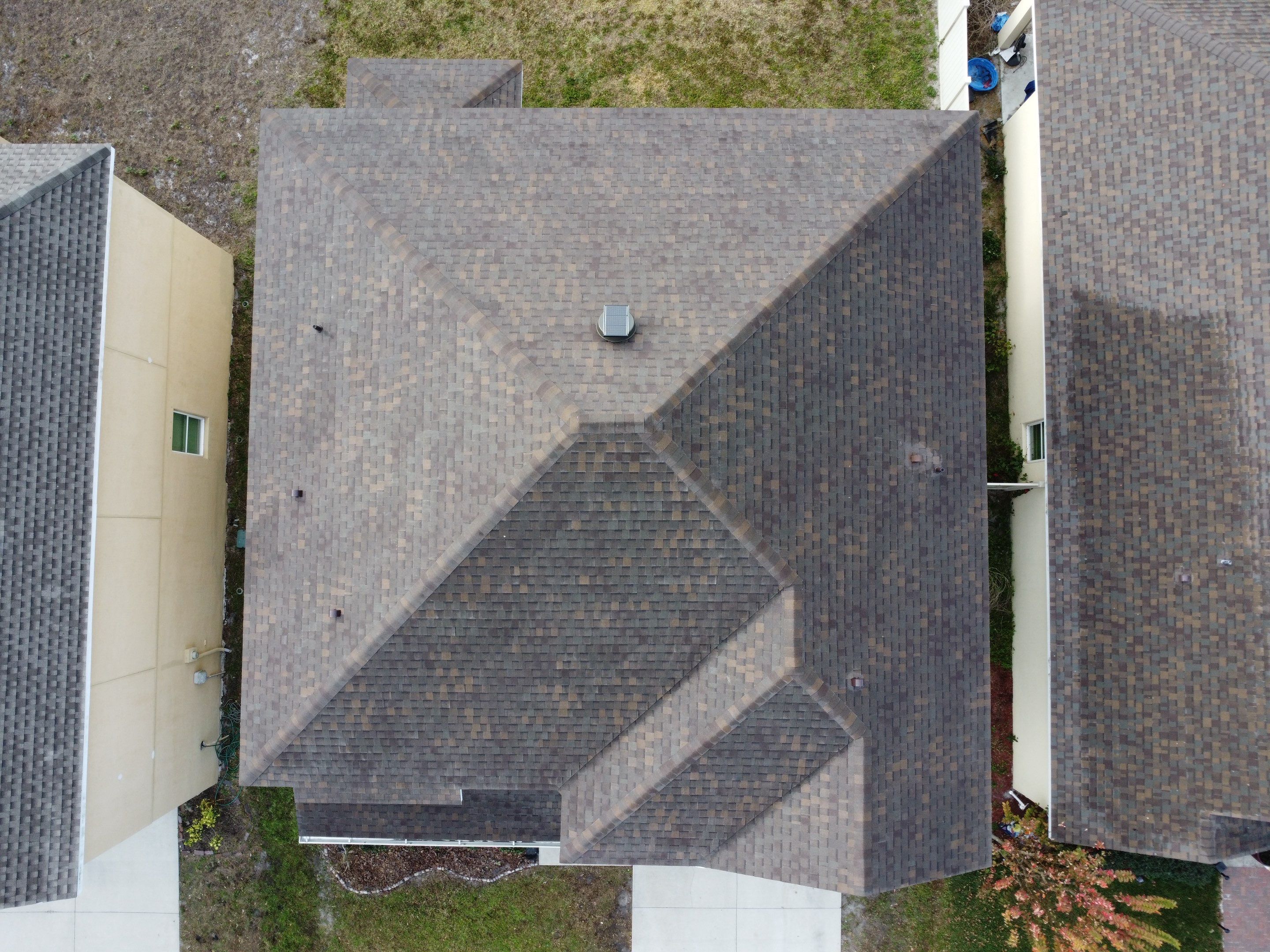 Roof replacement in Wimauma, FL by Steadfast Roofing 