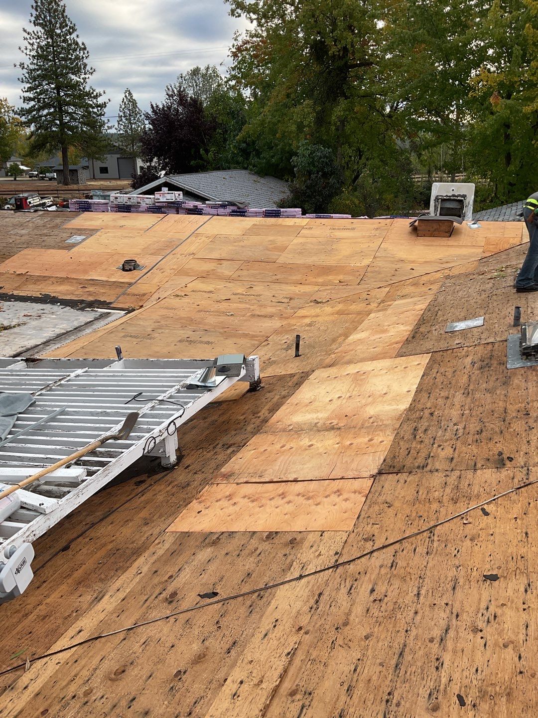 Residential Roofing Installation using Owens Corning Roofing Shingles by Byers Enterprises 