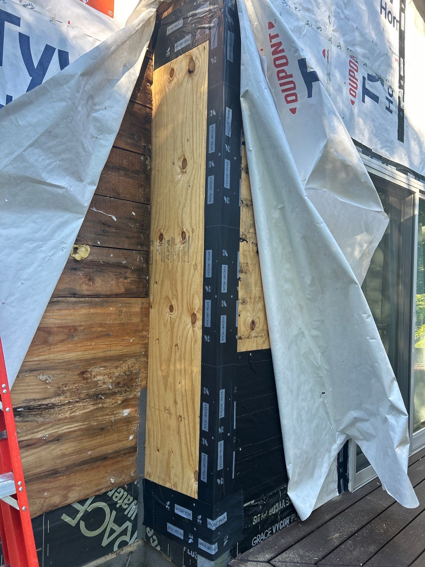 Everlast Composite installed in Acton, MA by UBrothers Construction