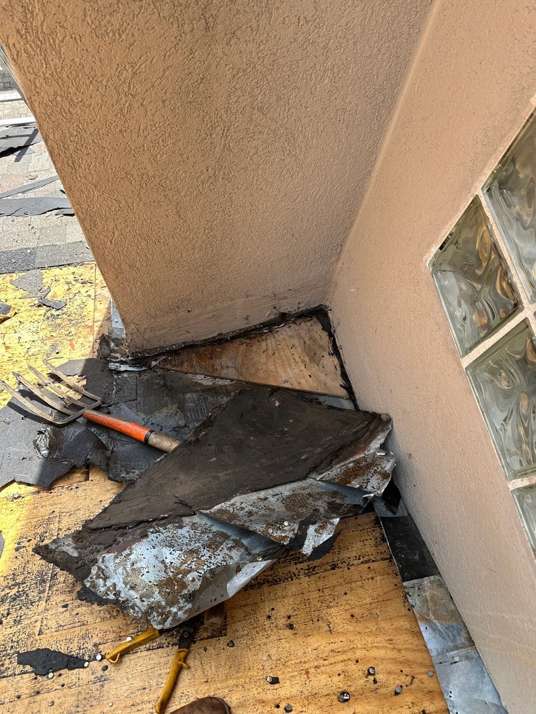 Residential Roofing Repair using Owen's Corning Duration (Lifetime) Shingles by Roof Repair Company