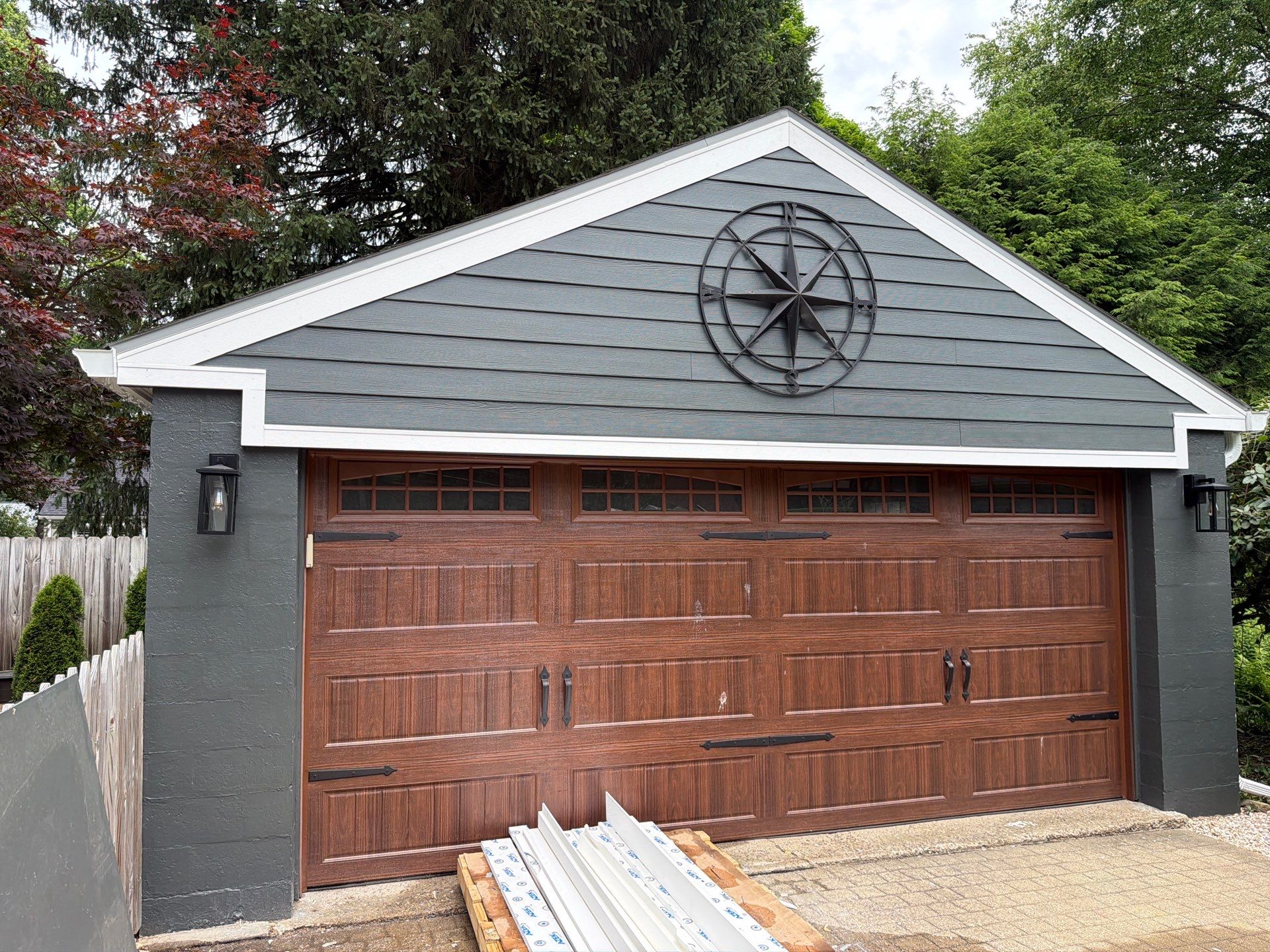 Centenarian Edgeworth Home updated with James Hardie by Ideal Siding Pittsburgh