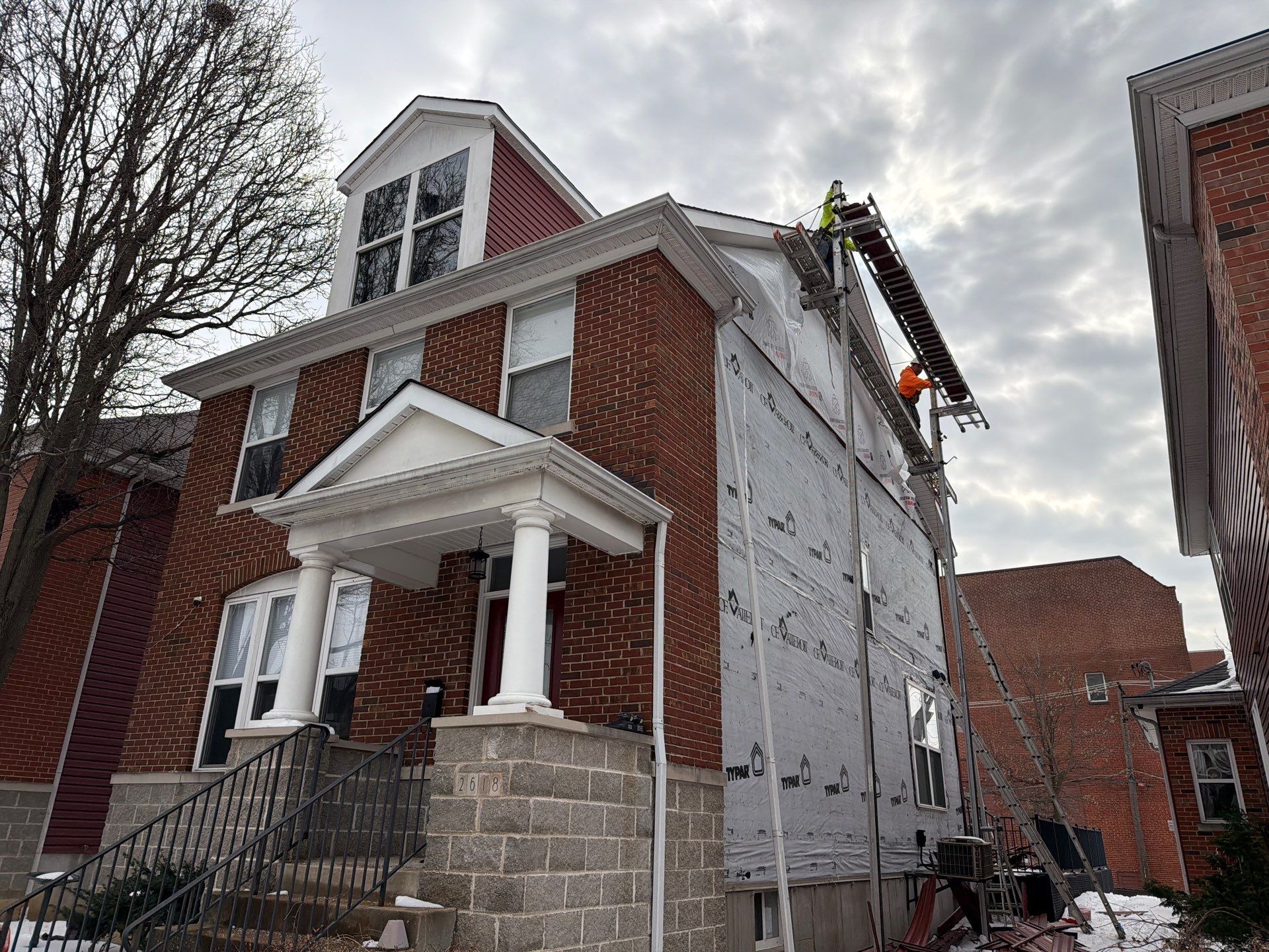 Fox Park Vinyl Siding Transformation | St. Louis, MO by Acute Roofing And Exteriors