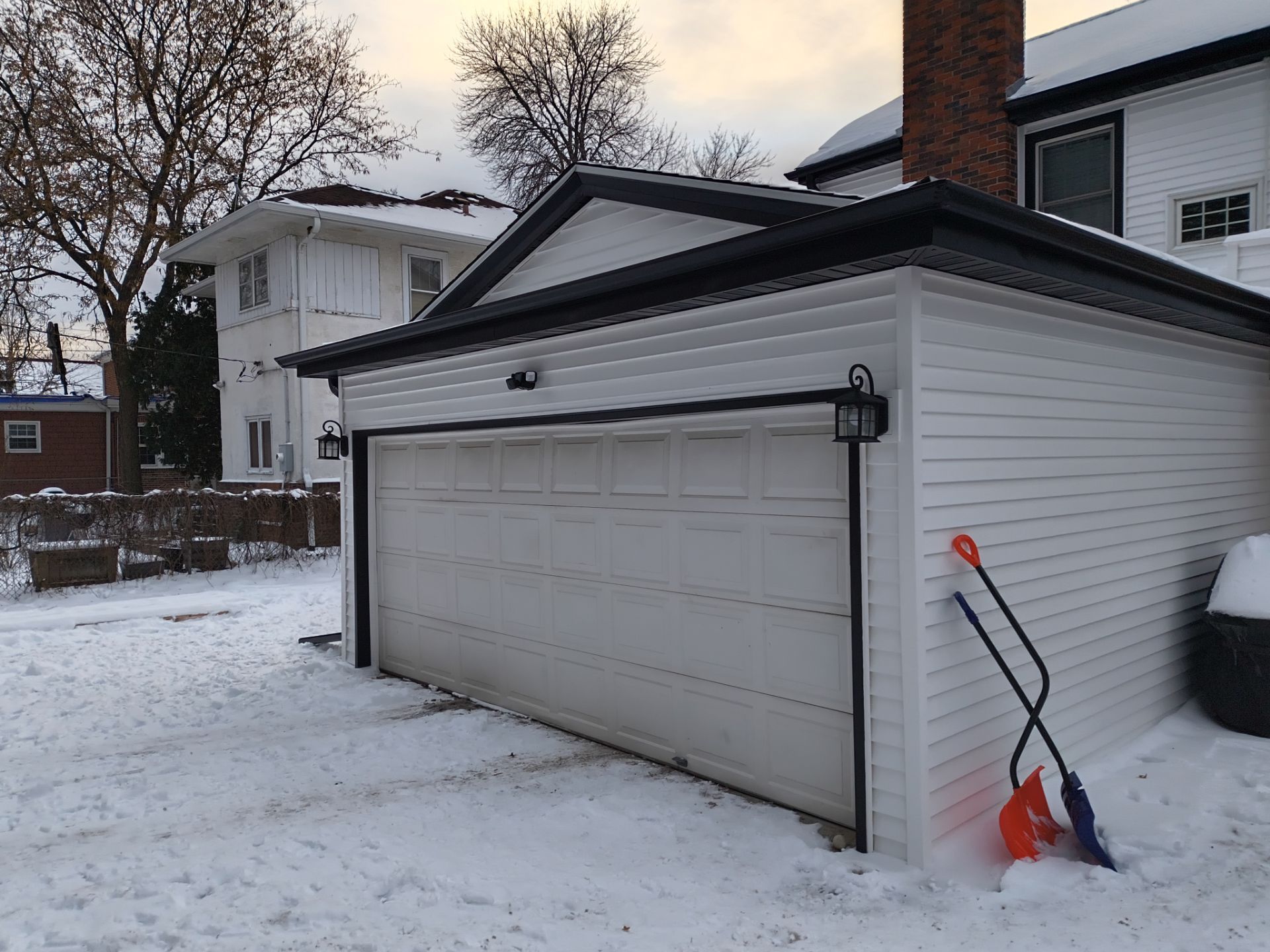 5-Inch Black Gutter Installation – Minneapolis, MN by Next Level Seamless Gutters / Exteriors Inc.