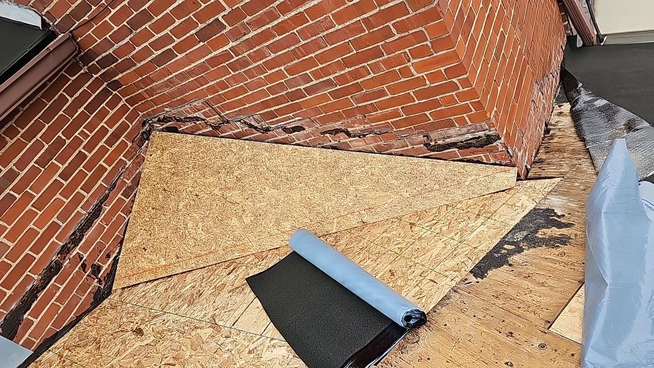 Atlas Pinnacle, Color, Black Pristine, Drip Edge, Color, Birch White by Eagle Eye Roofing