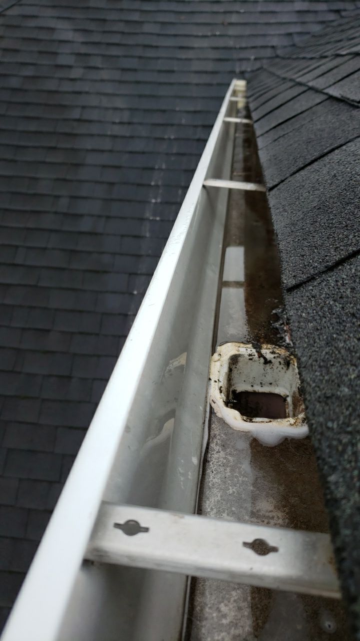 House Wash using cleaner by Power Wash Masters LLC