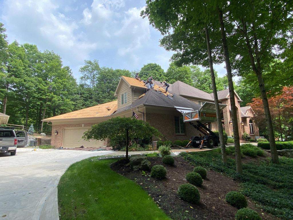 Residential Roofing Installation using GAF Timberline HDZ Barkwood by Nitro Roofing and Construction