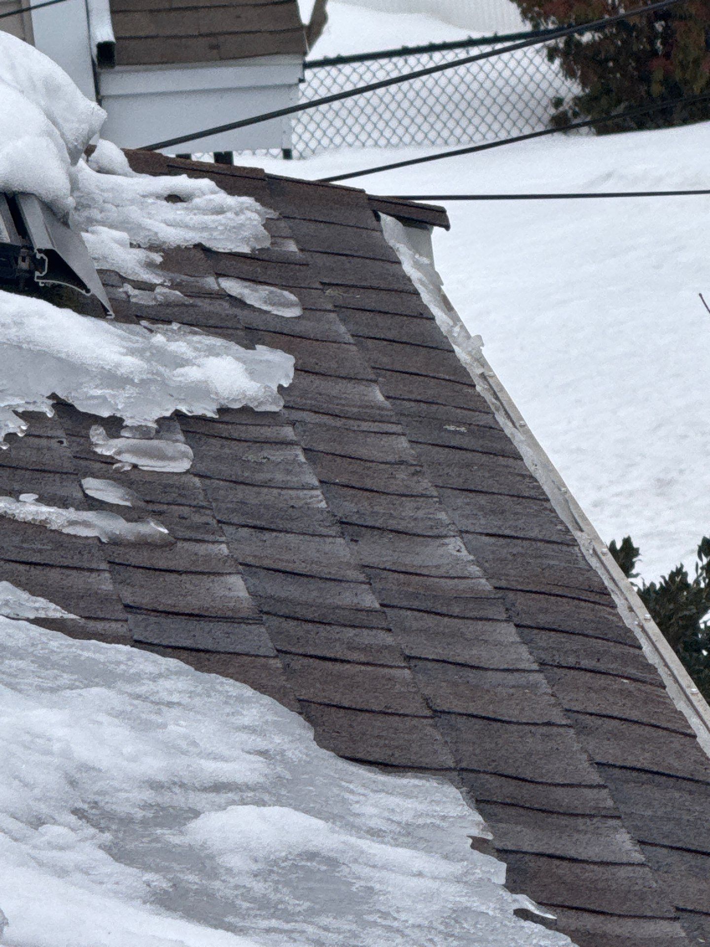 Ice Dam Removal & Snow Removal in Woburn, MA  by Mighty Dog Roofing of Greater Middlesex County