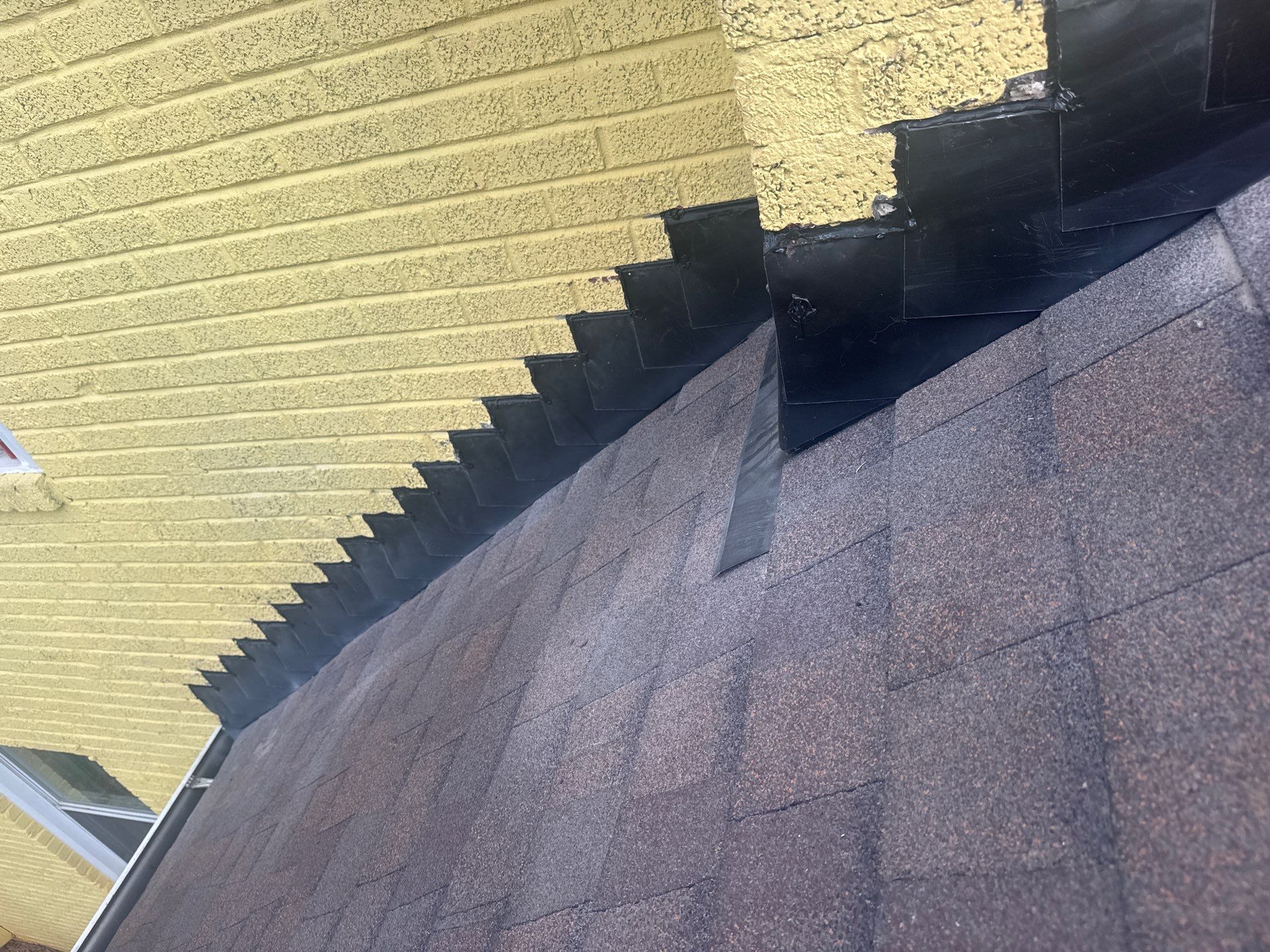 Certainteed Landmark Architectural Shingle in Heatherwood by H&S Roofing and Gutter