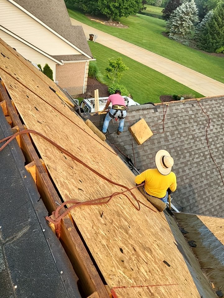 GAF Timberland Color: Pewter Gray by Eagle Eye Roofing