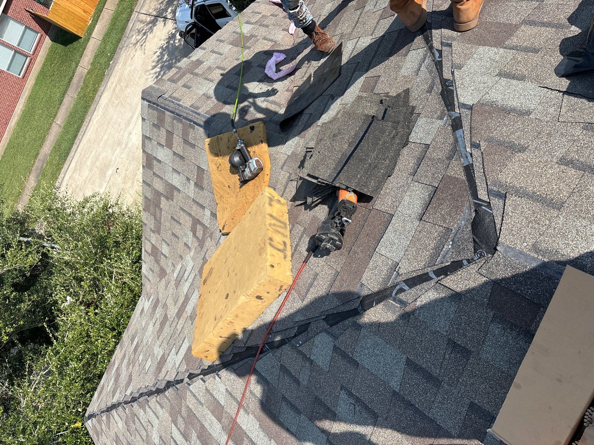 Residential Roofing Installation using Owen's Corning Duration (Lifetime) Shingles by Roof Repair Company