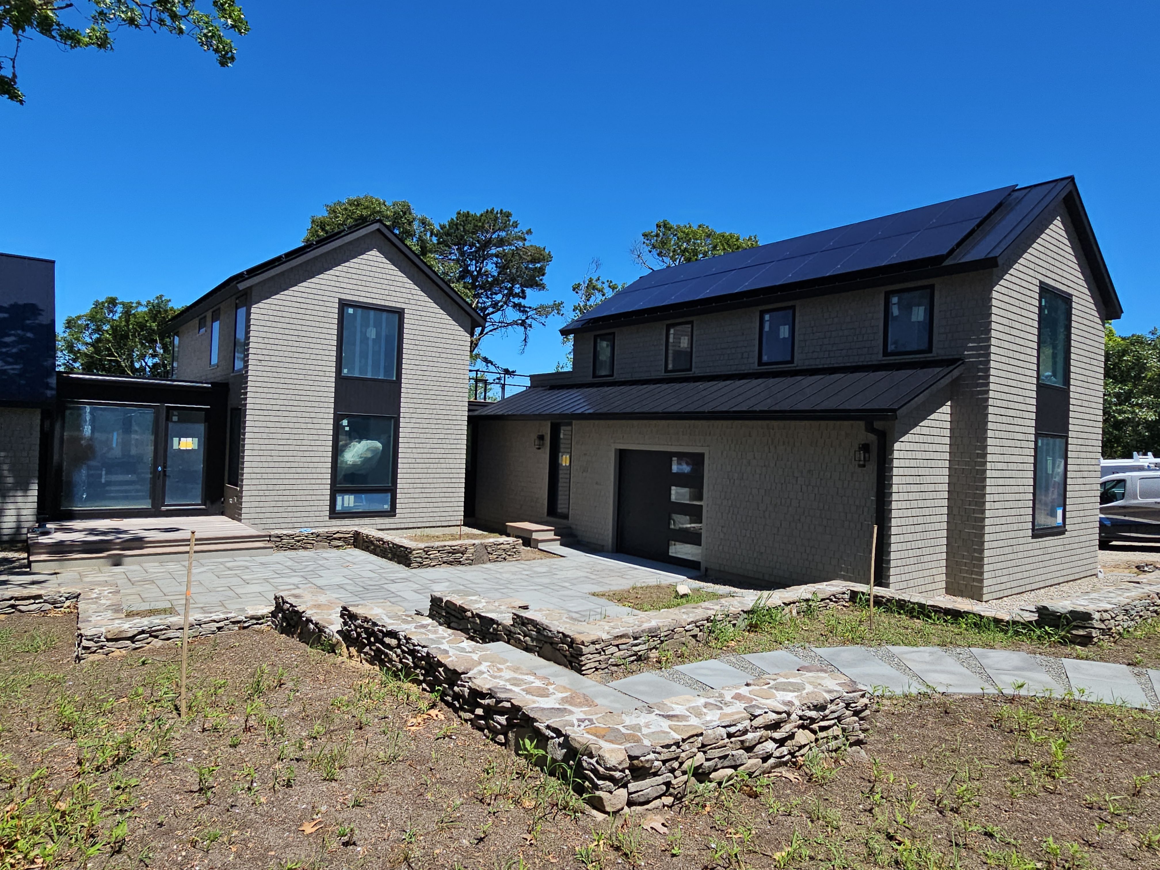 Gutter Installation using 6" Box Style Aluminum Gutter by Gutter Pro Enterprises