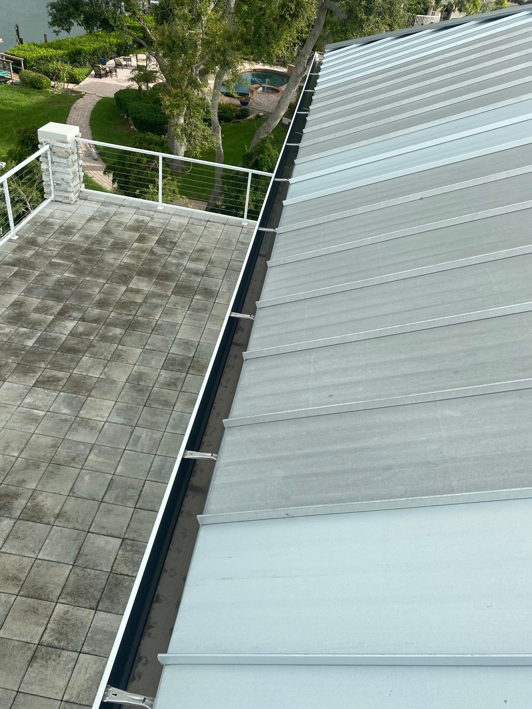 7 inch seamless gutters using gutter cleaning in Nokomis FL by Gutter Professors