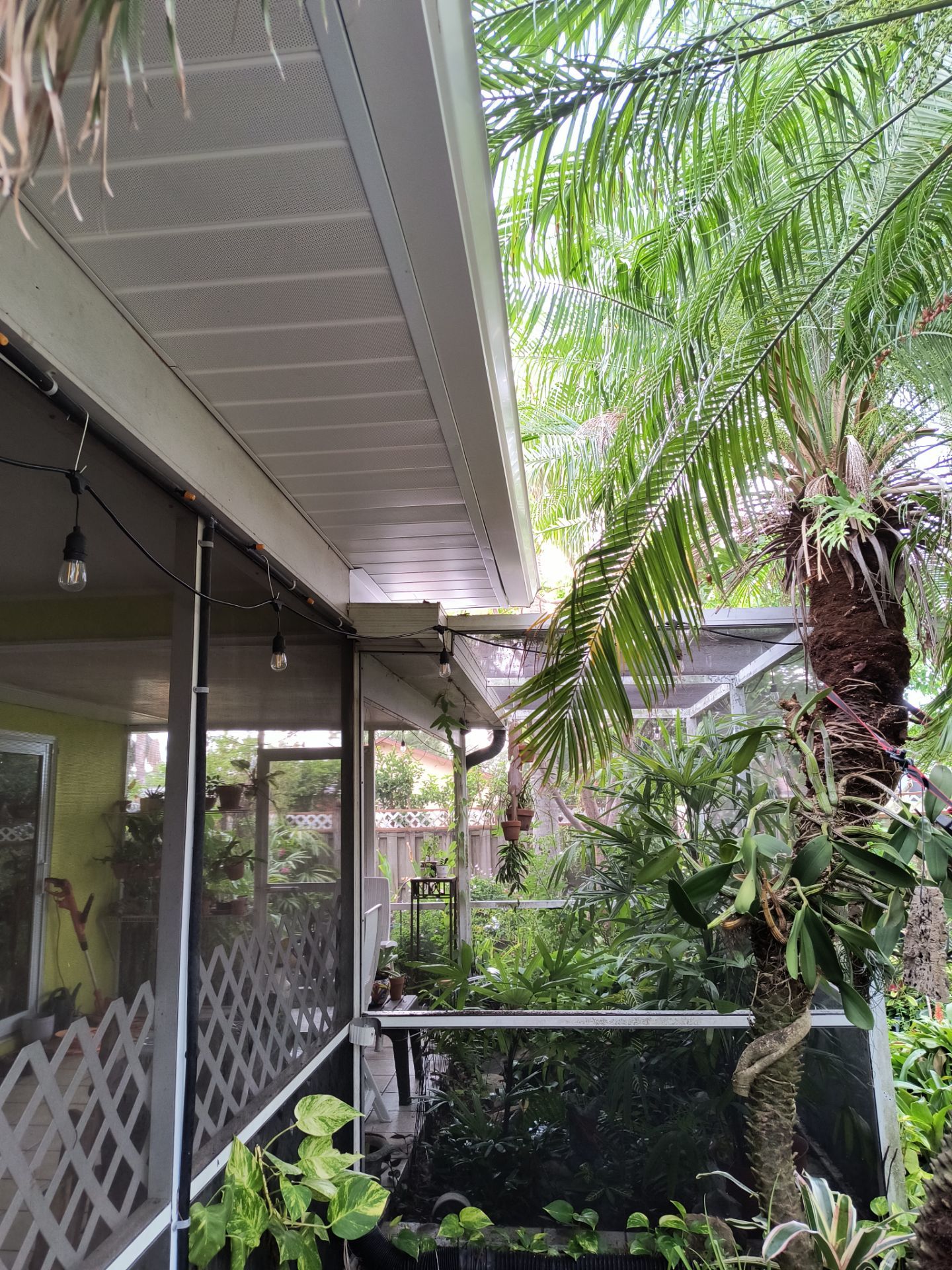 White 6-Inch Seamless Gutters in Sarasota FL by Gutter Professors