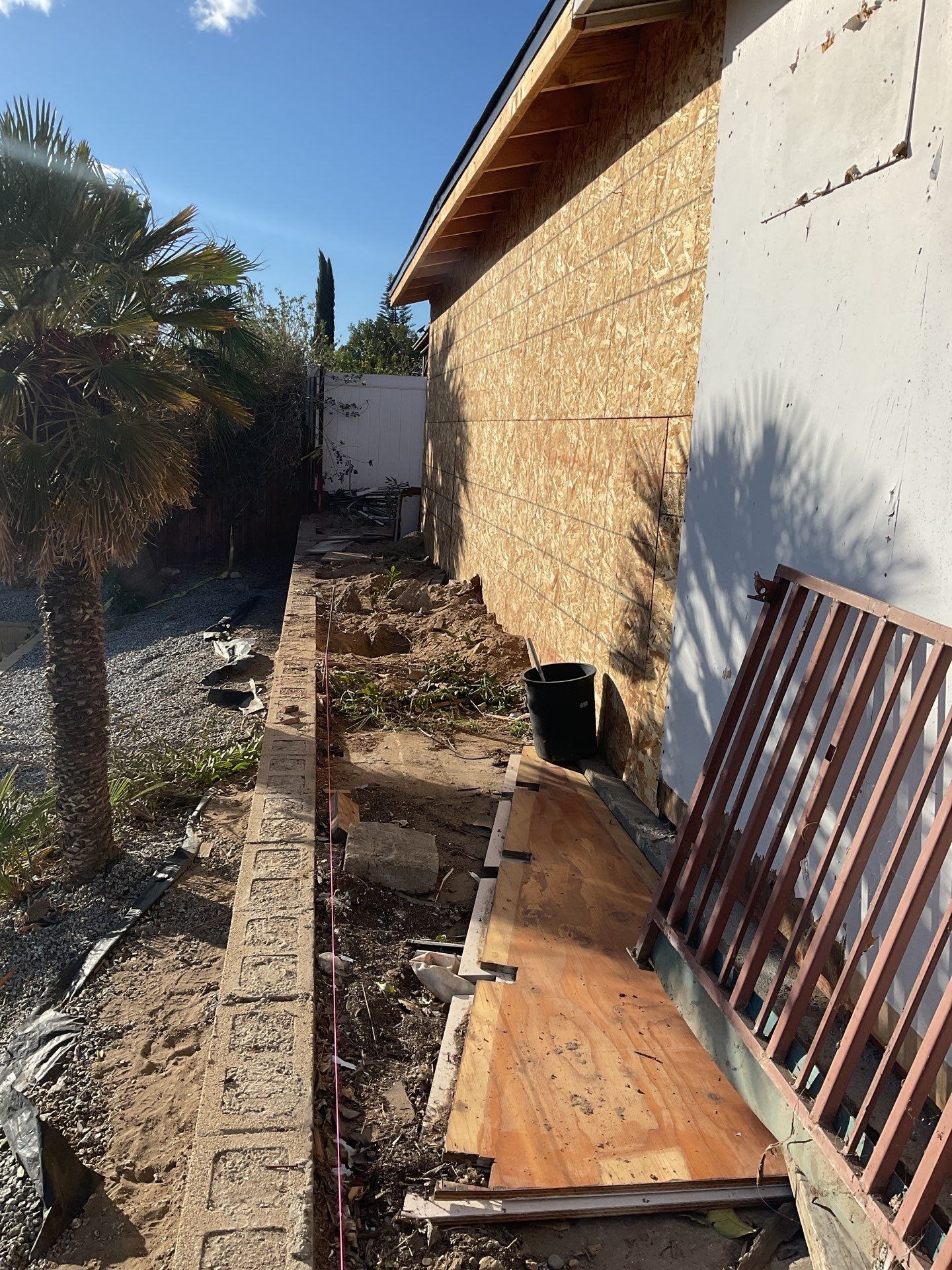 Vinyl Fence Installation by Fence Guys Inc.