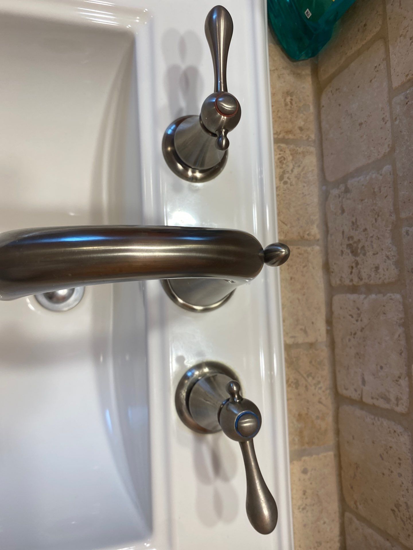 House cleaning in Lake Oswego by Cloud 9 Professional Cleaning Services
