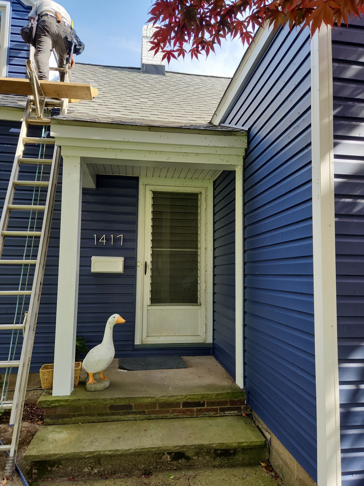 CertainTeed Restoration, Color, Midnight by Eagle Eye Roofing